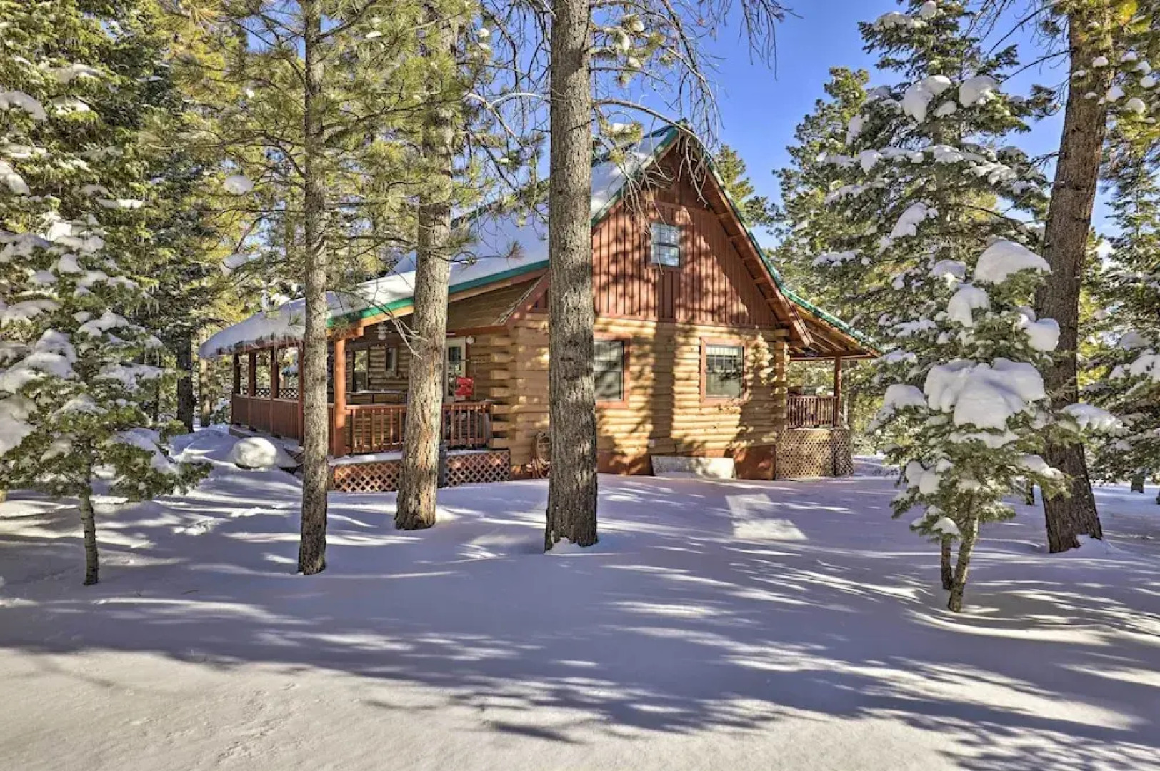 Rustic Duck Creek Village Cabin w/ Fire Pit!