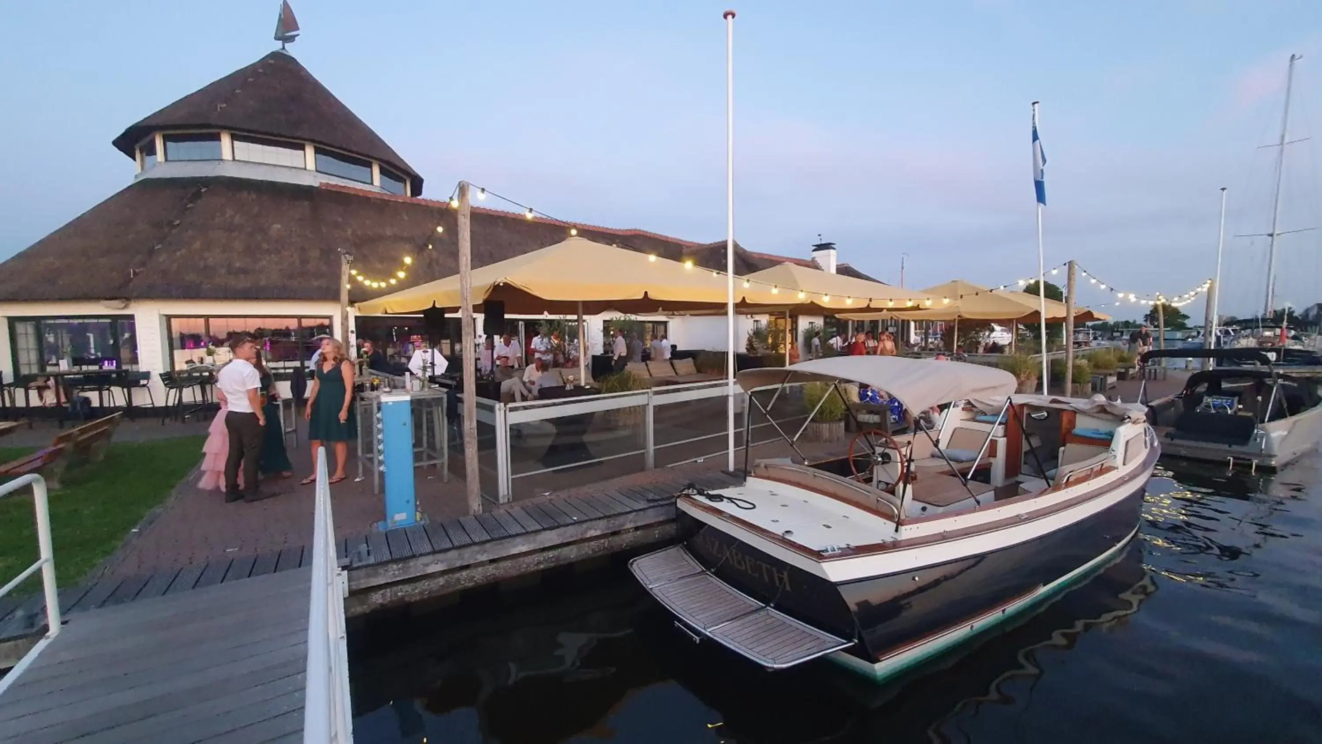 Lake House 74, luxury accommodation