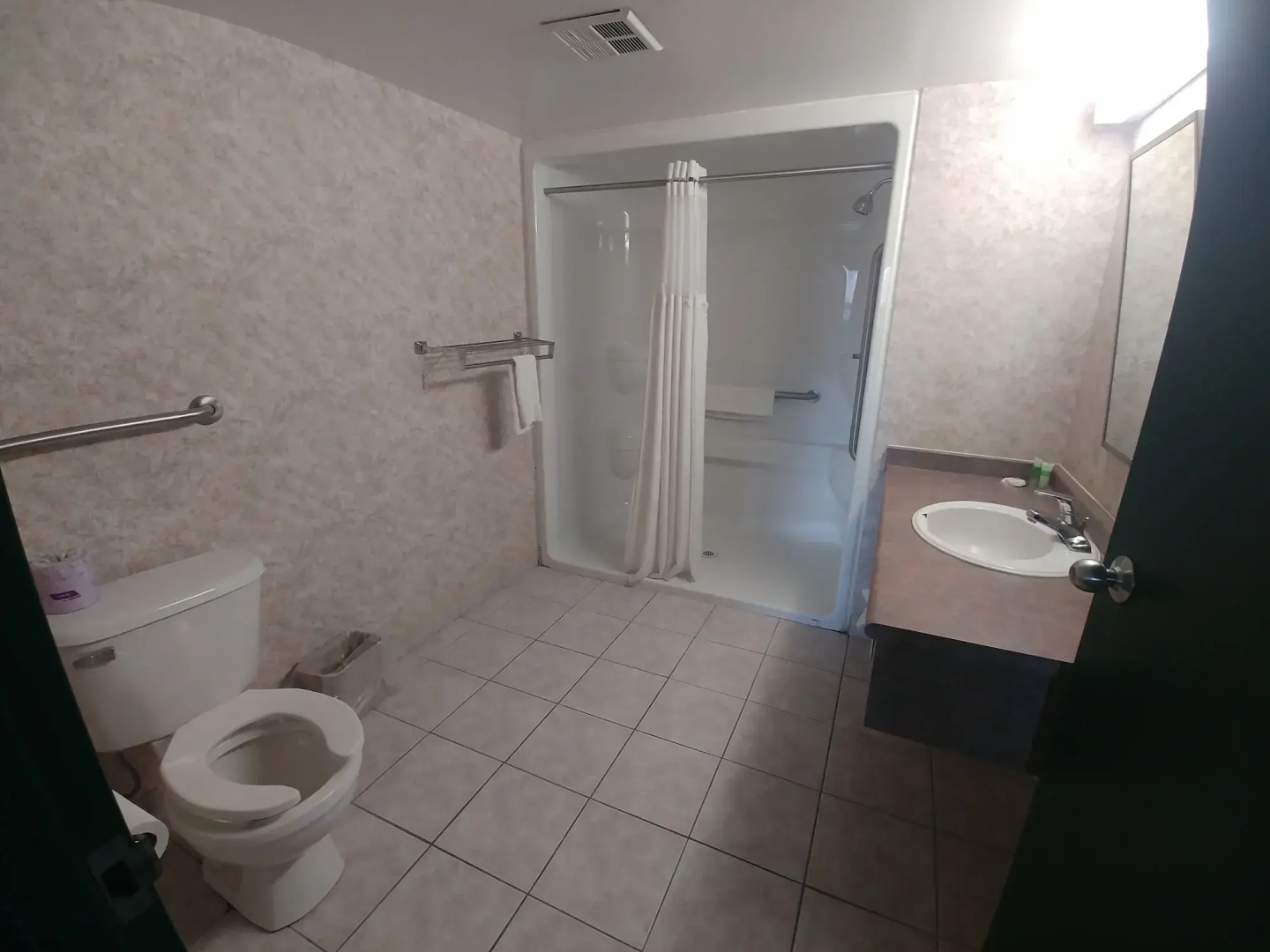 Howard Johnson Express Inn Windsor