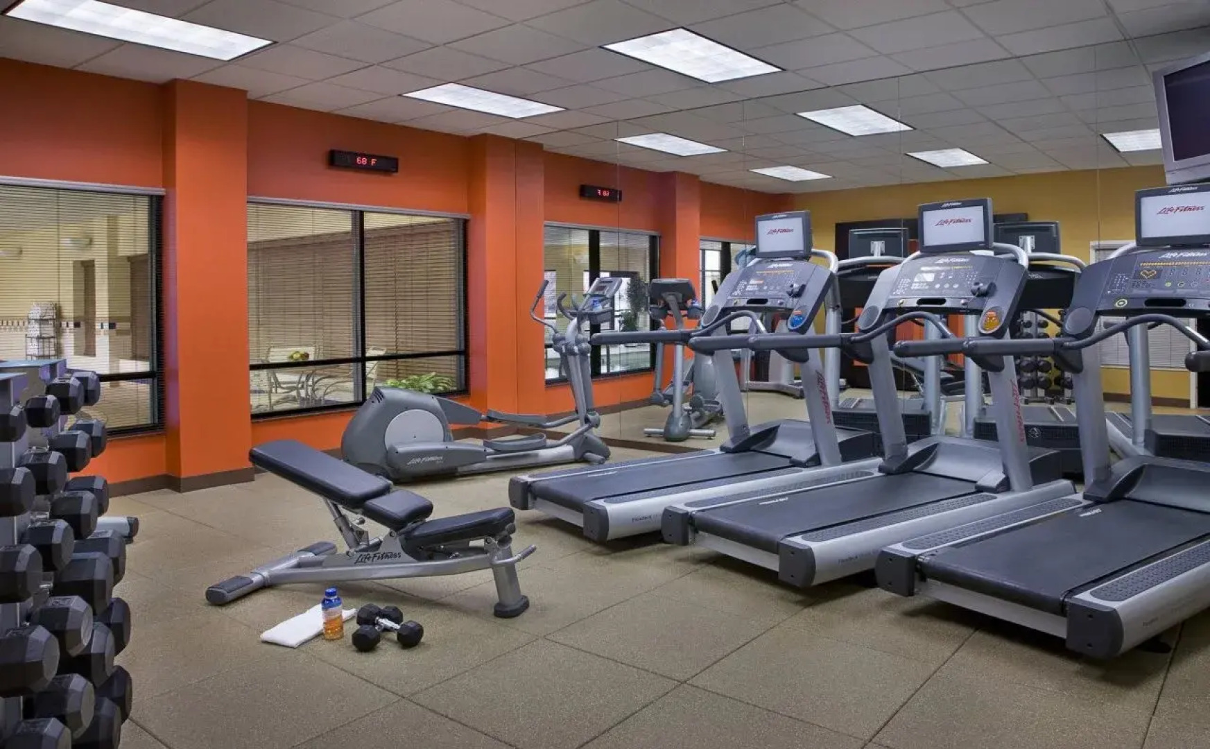 Courtyard by Marriott Toronto Brampton