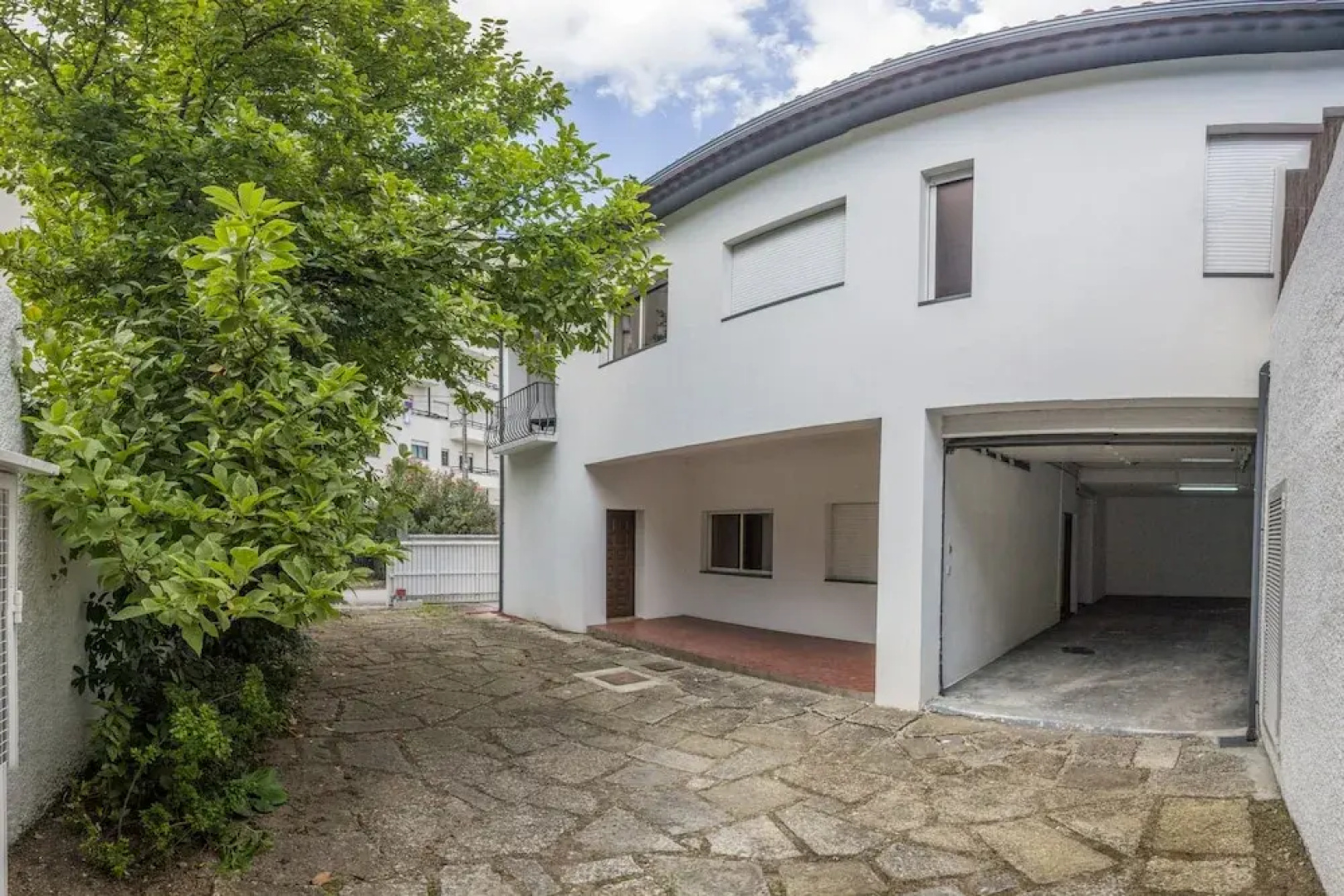 Quinta de Infias villa with pool close to city center