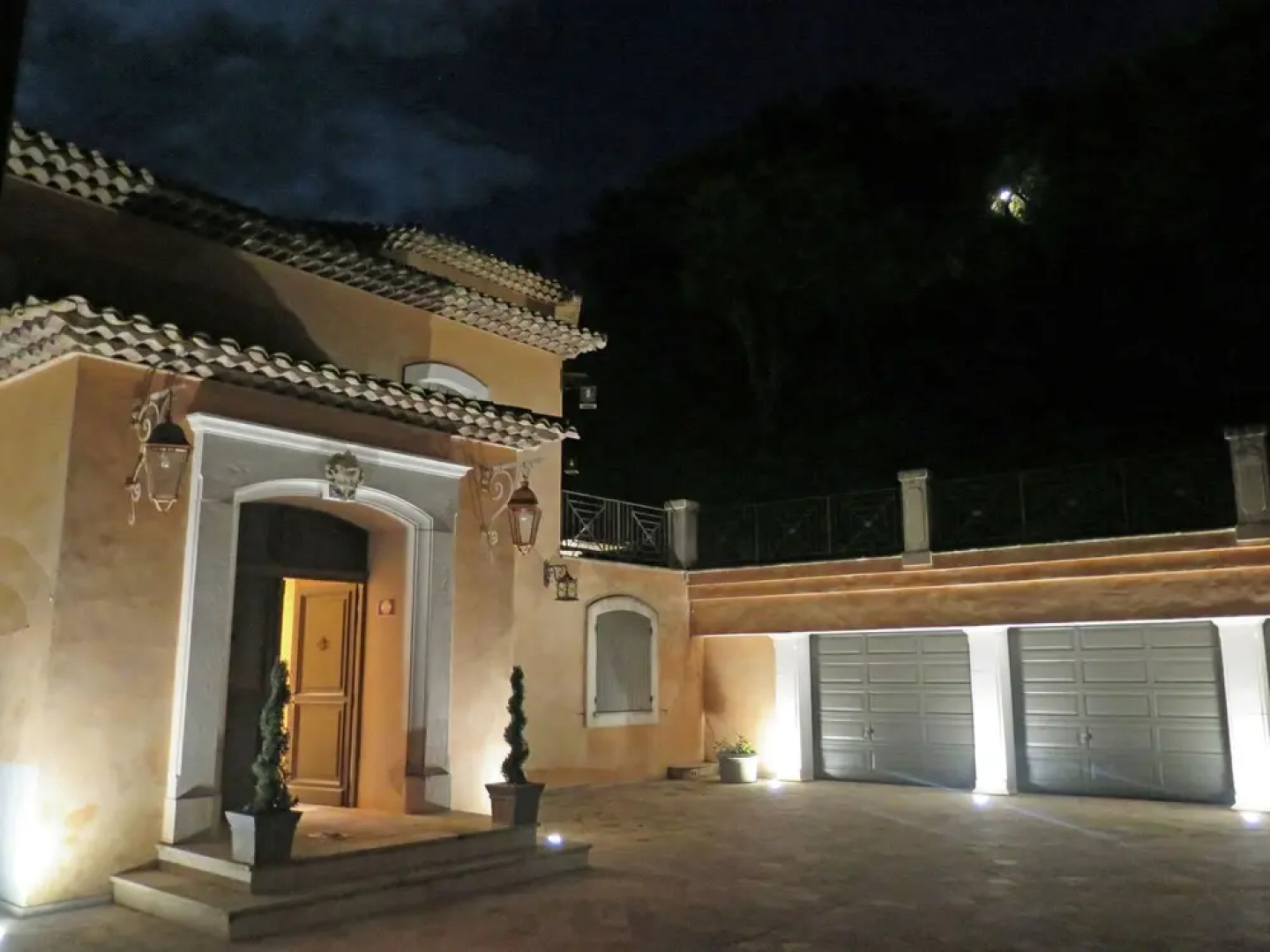 Plush Villa in Cavalaire-sur-Mer with Private Pool