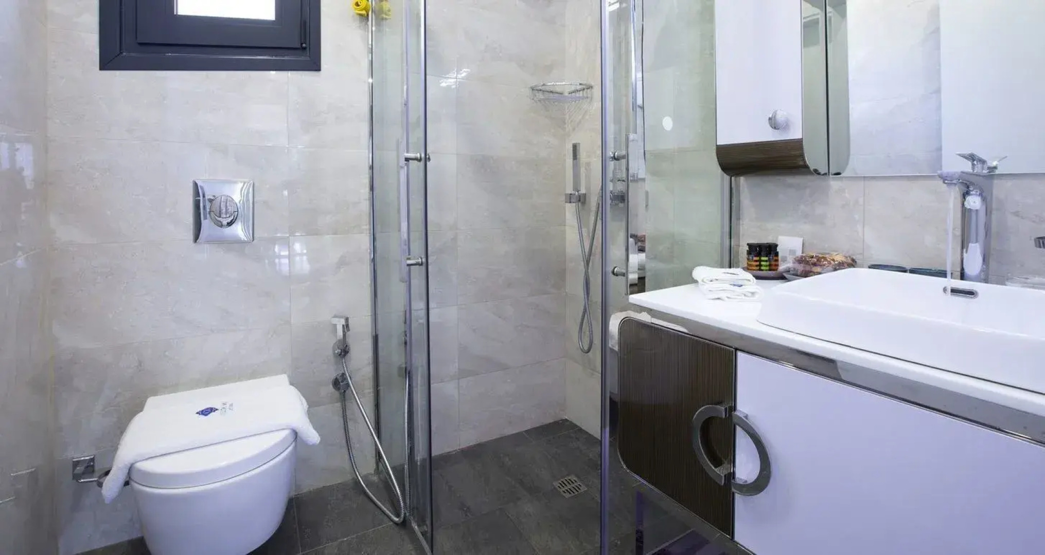 dell Mar stone house