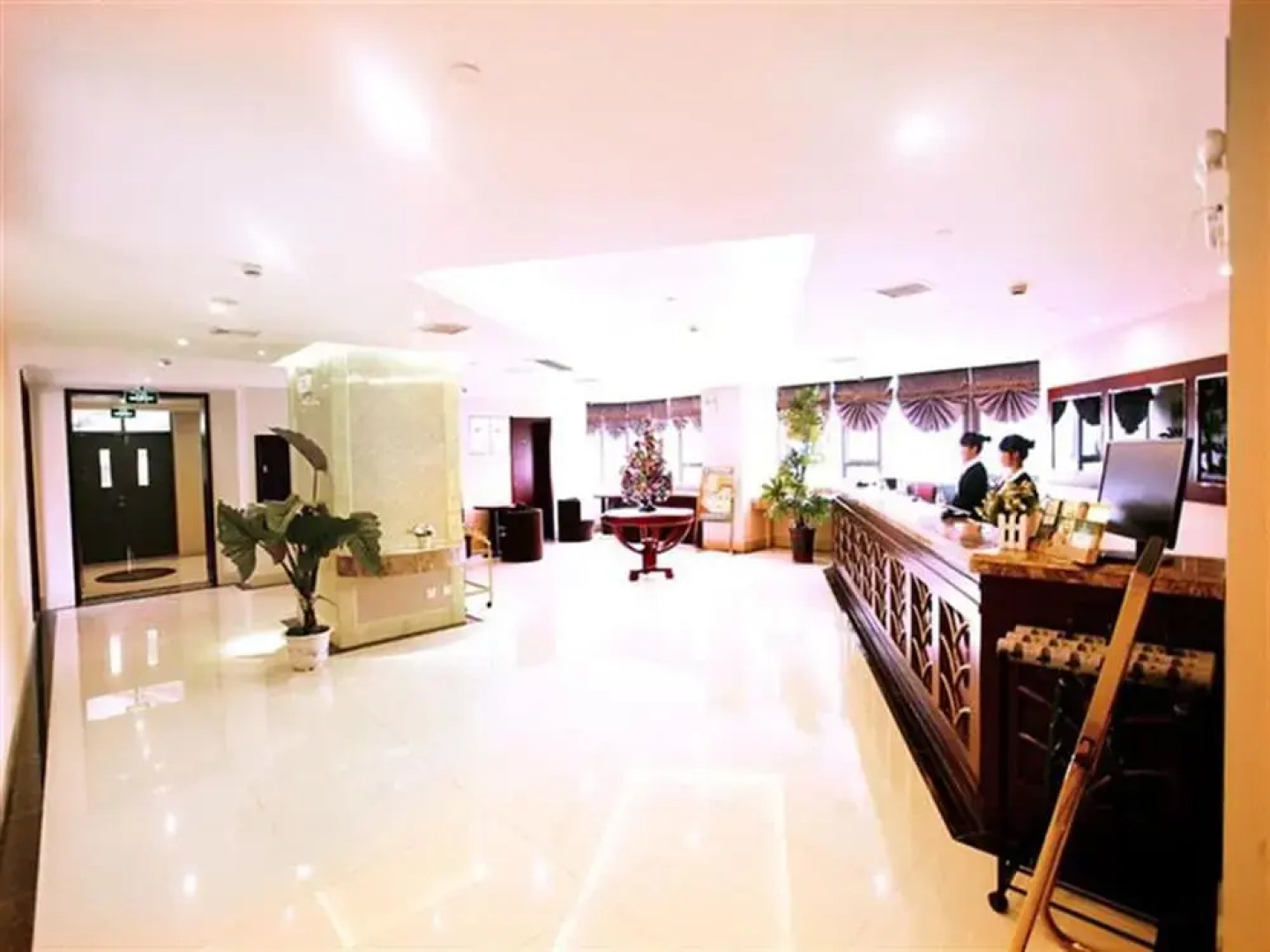 GreenTree Inn Anhui Wuhu Zhongshan Road Pedestrian Street Express Hotel