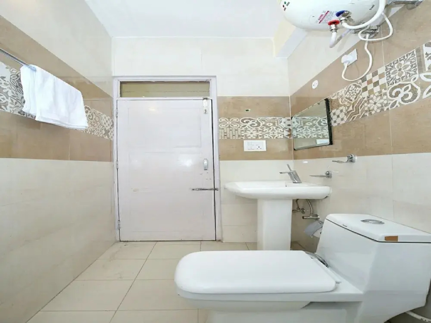 OYO 13228 Home 1BHK Aanji Solan