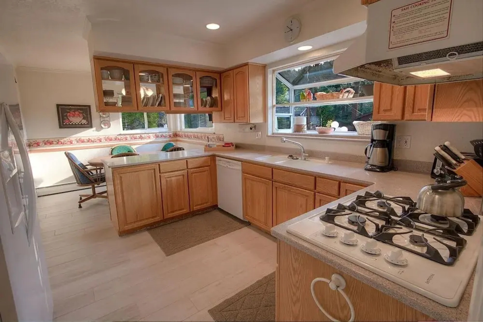 Cheyenne Chalet 4 Bedroom Home by RedAwning