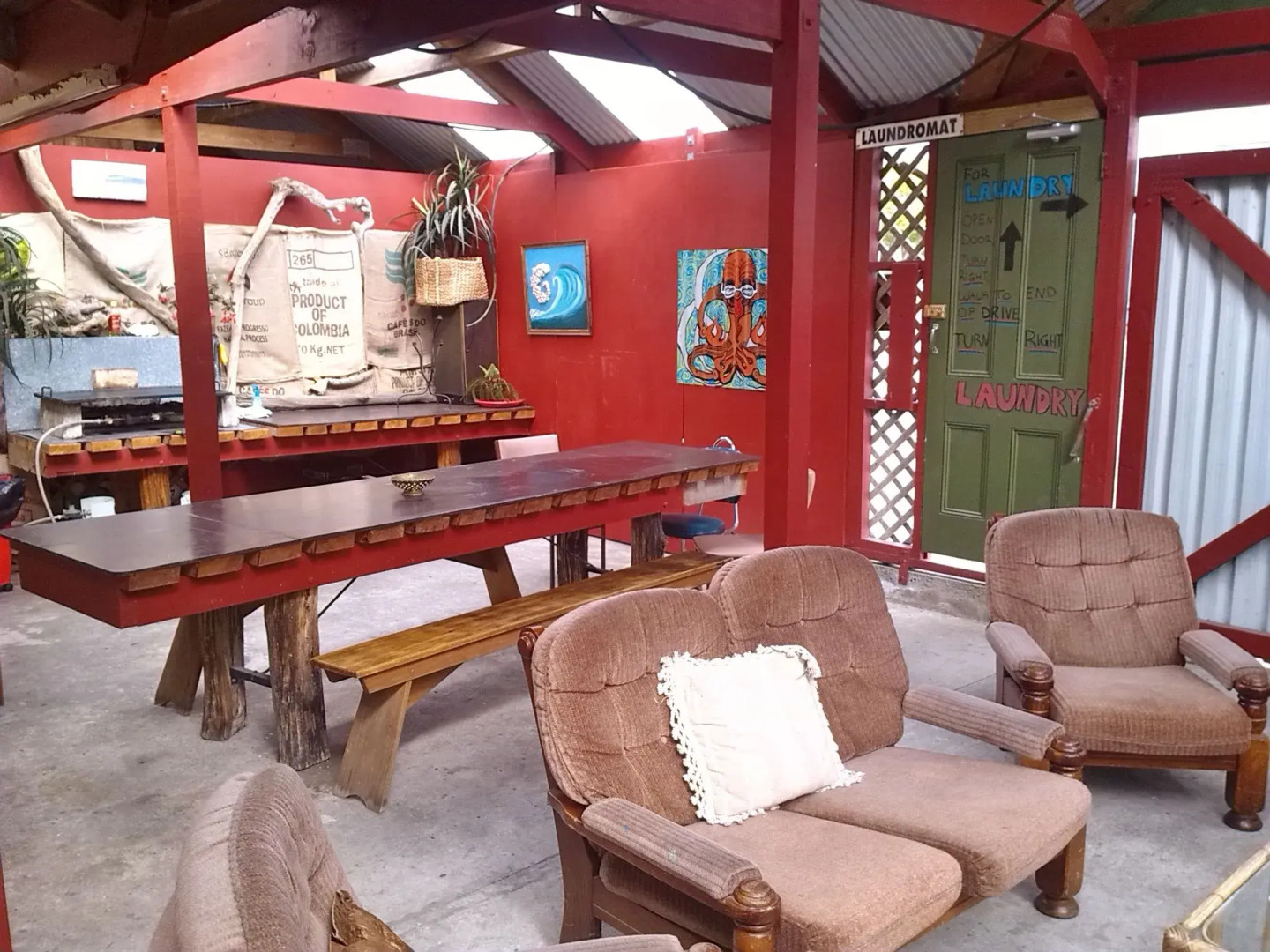 Bazil's Hostel & Surf School