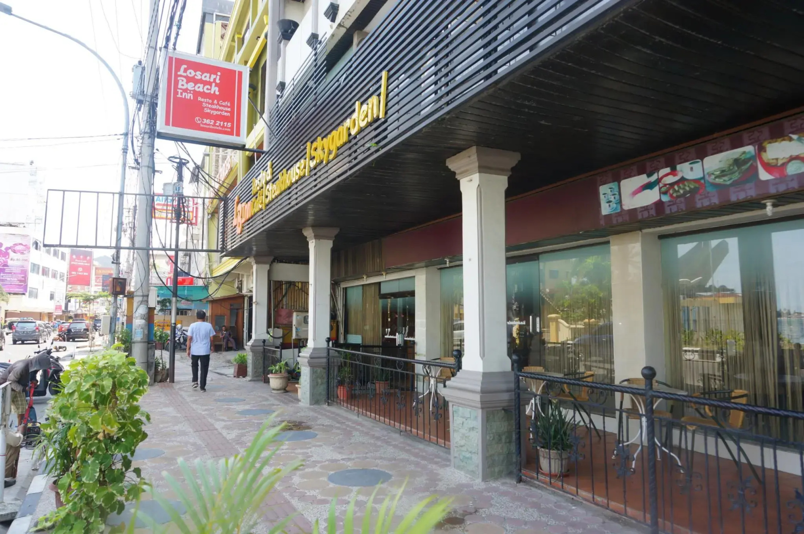 Losari Beach Inn