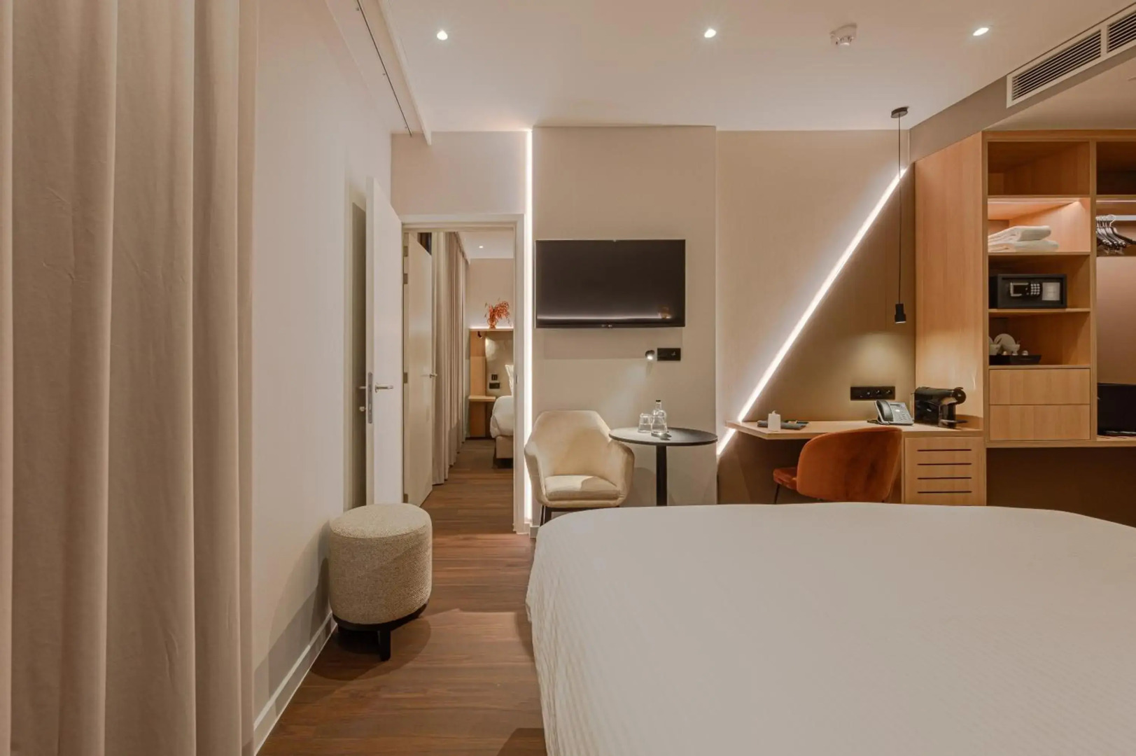 The CORNR Hotel