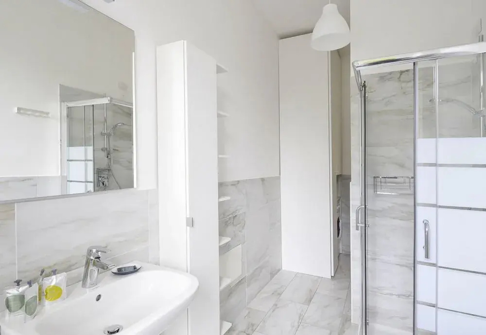 AT Home Heart of Milan - City Apartment