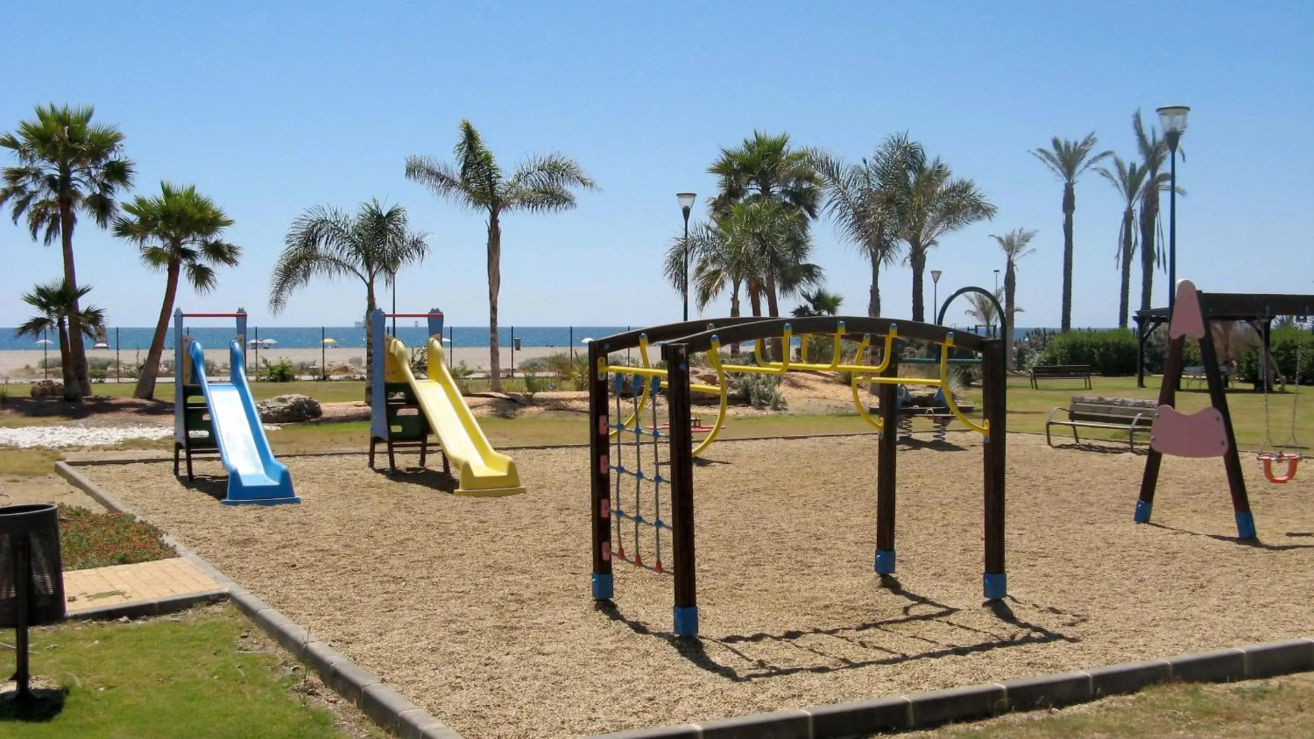 Apartamento VenAVera Playa JARDINES L1-2E