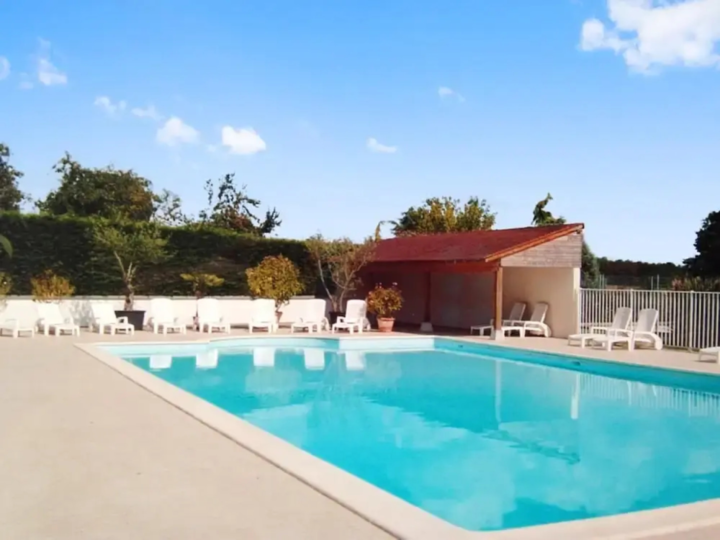 House With 3 Bedrooms in Faverolles, With Wonderful Lake View, Pool Ac