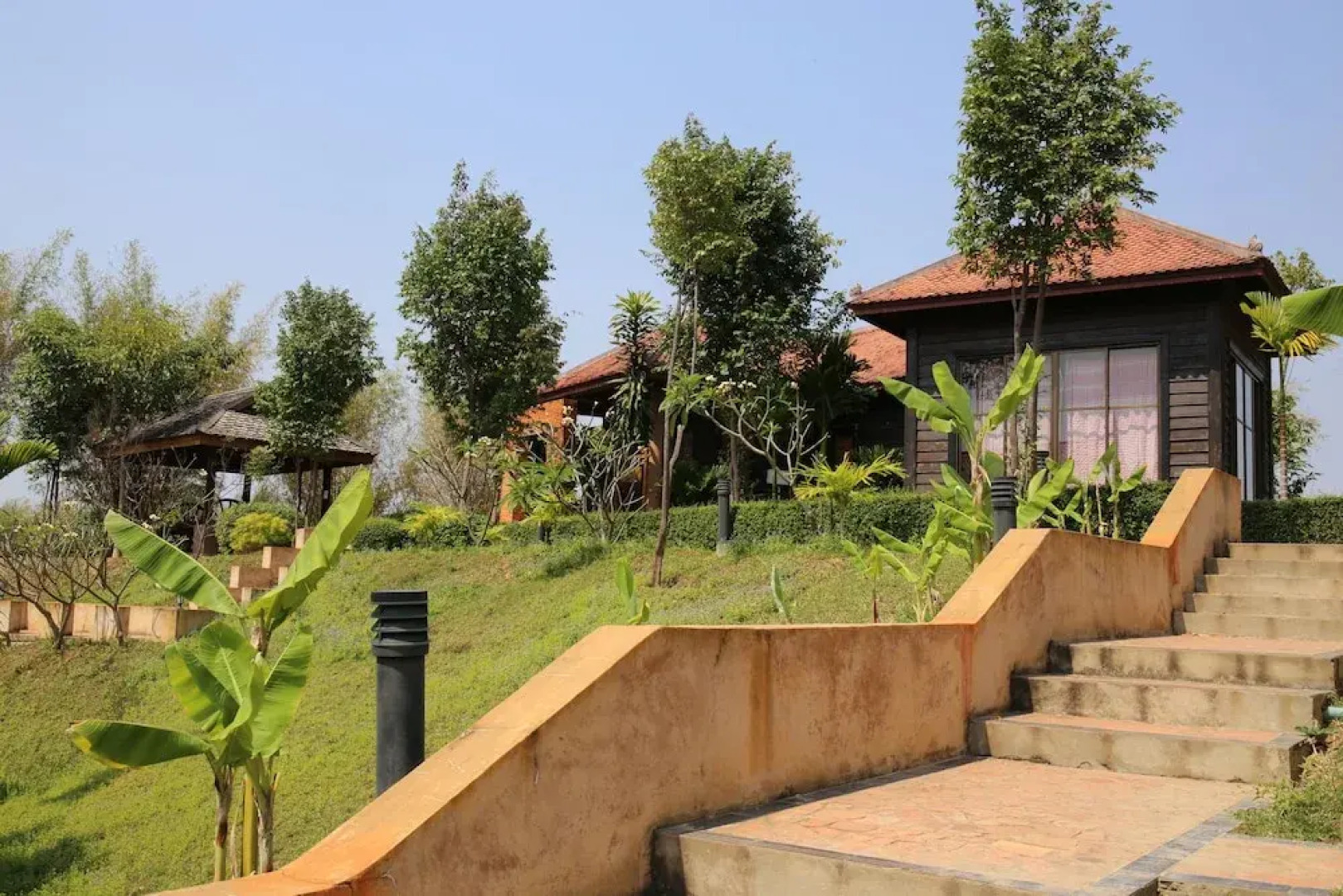 Romduol Island Chalet