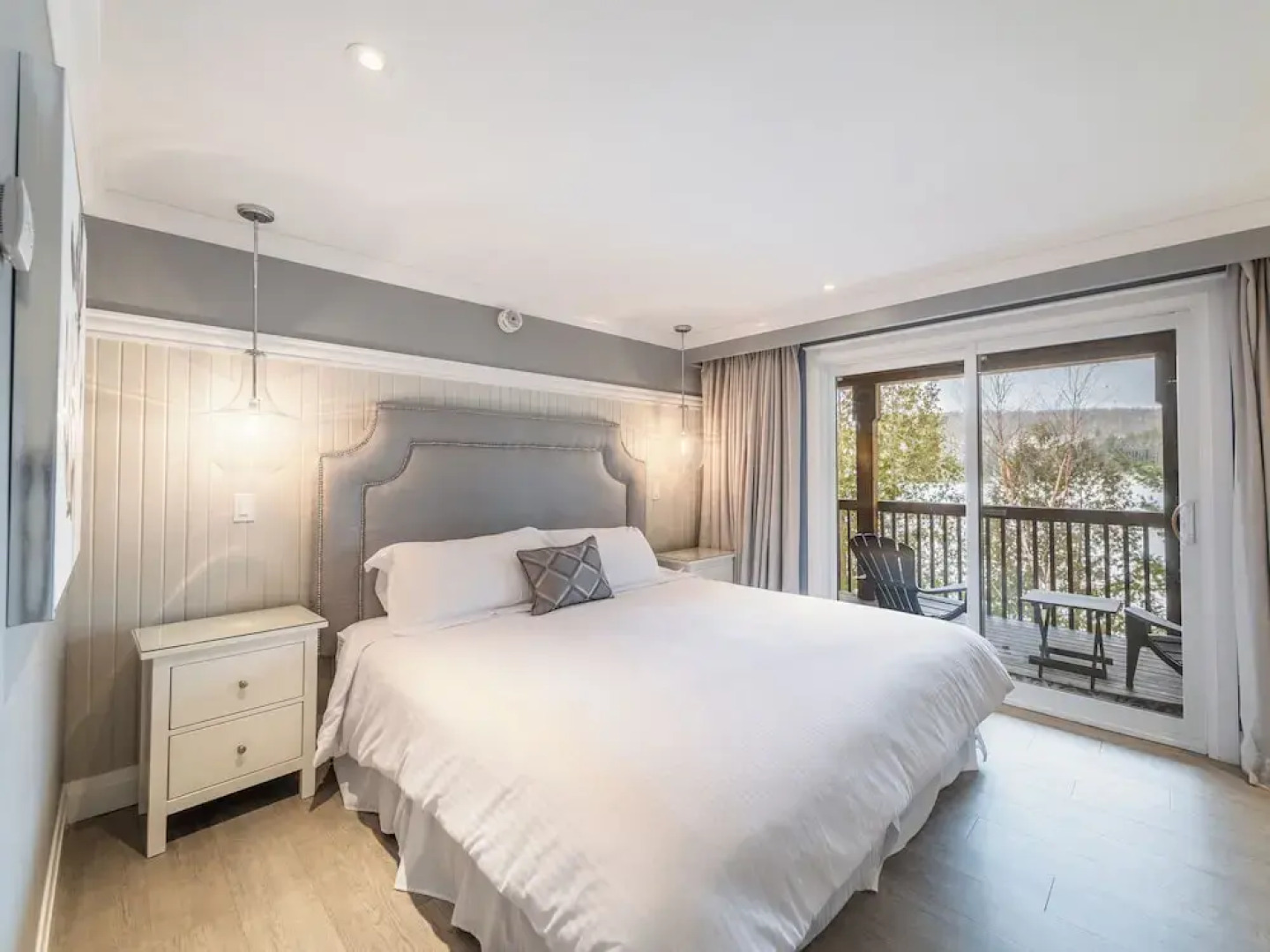 Somerset Lakeside Resort