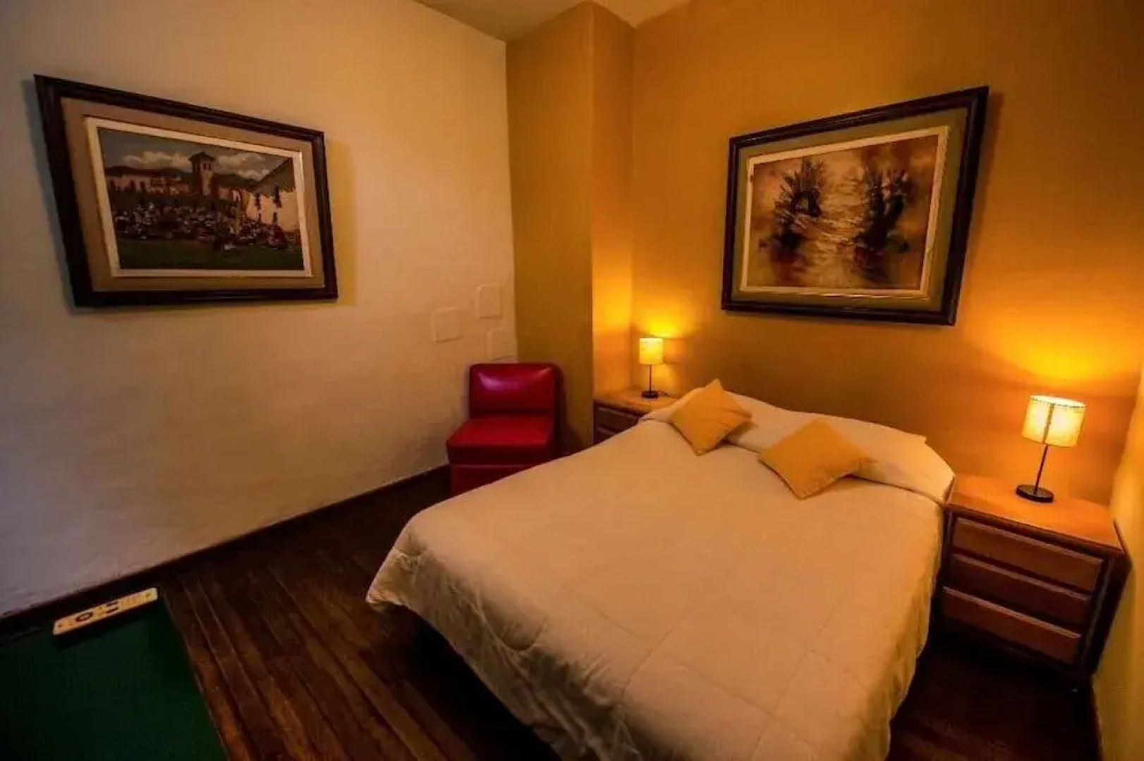 Flying Dog Backpackers Hostel