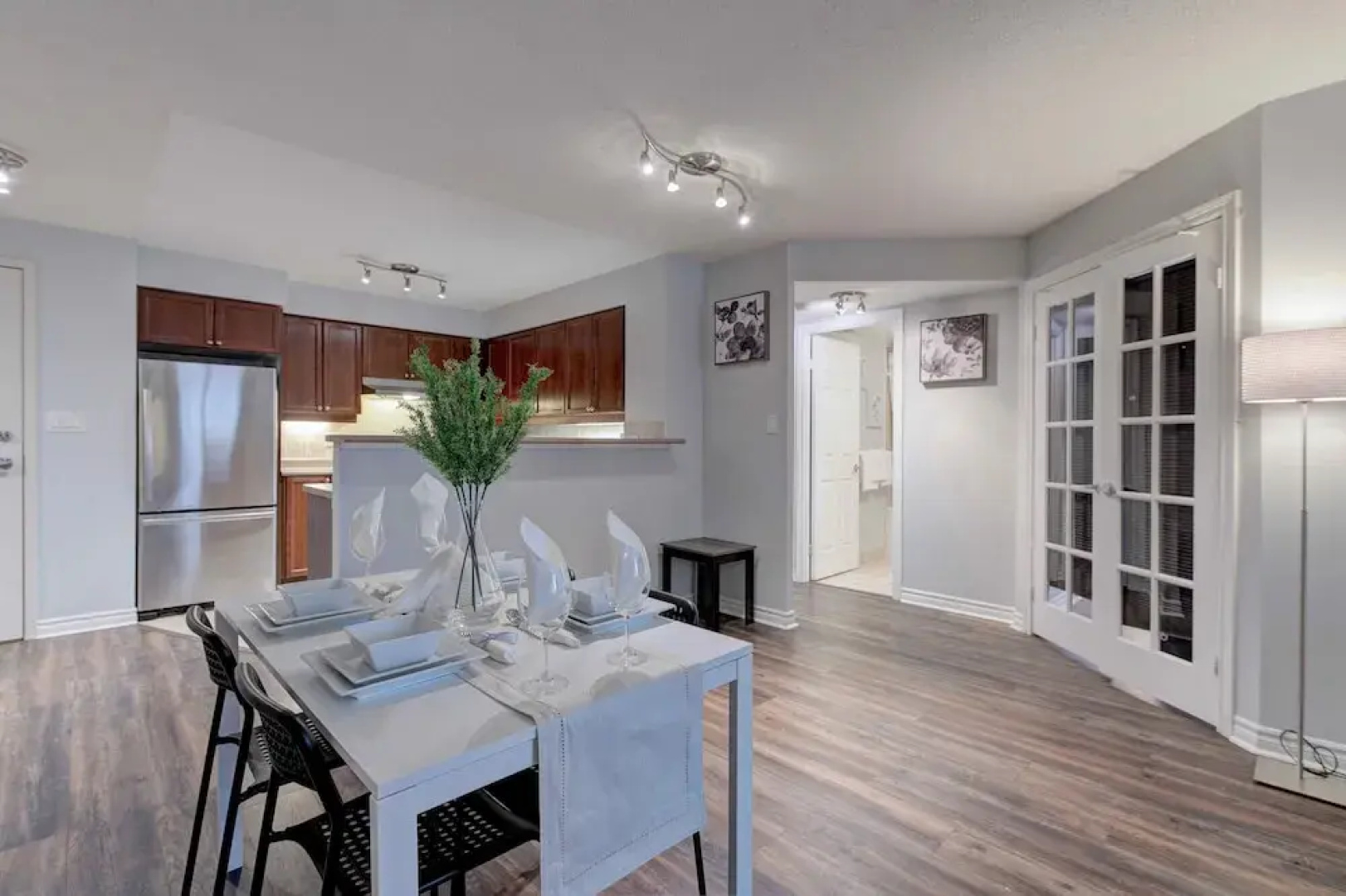 Pelicanstay at Square One Mall