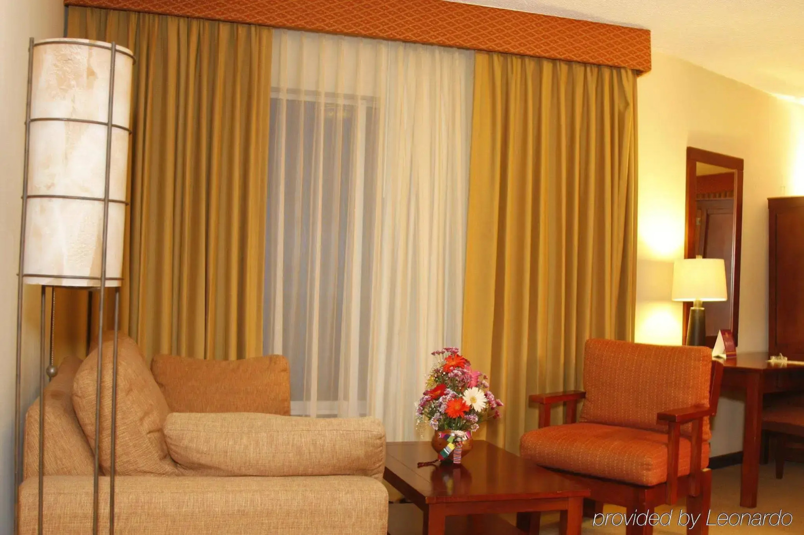 Porta Hotel del Lago