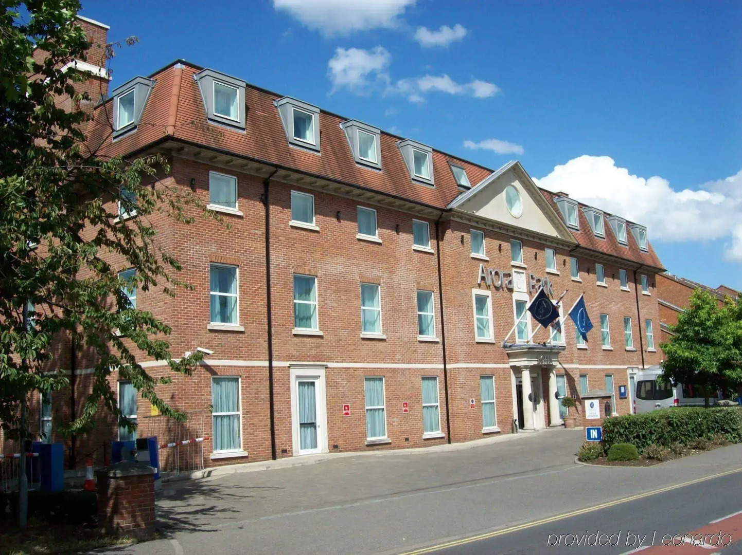 Отель B&B Hotel London Heathrow