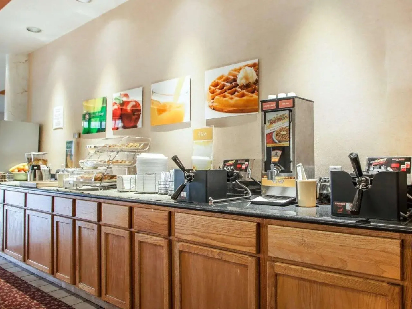 Quality Suites Milwaukee Airport