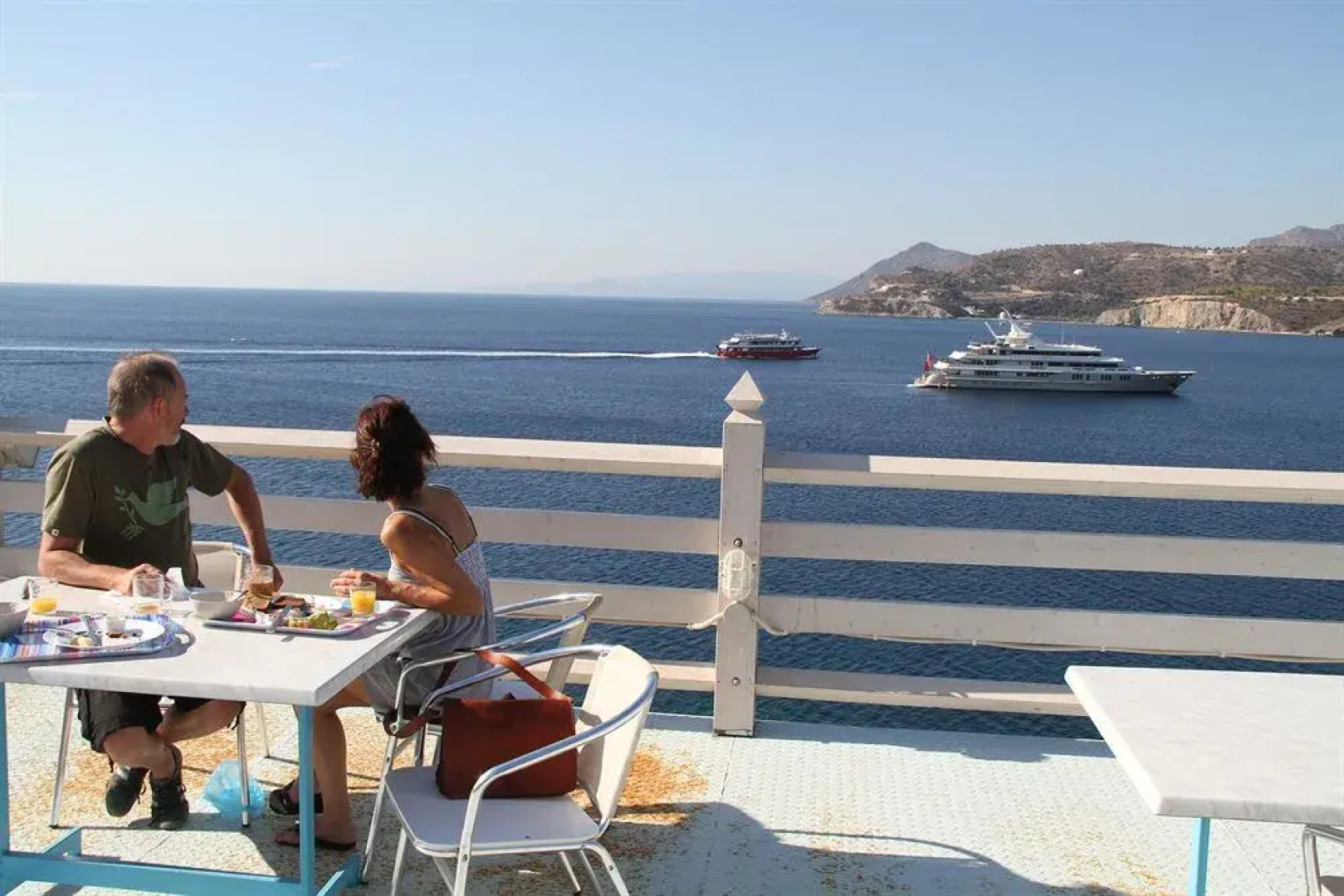 Kavos Bay Seafront Hotel