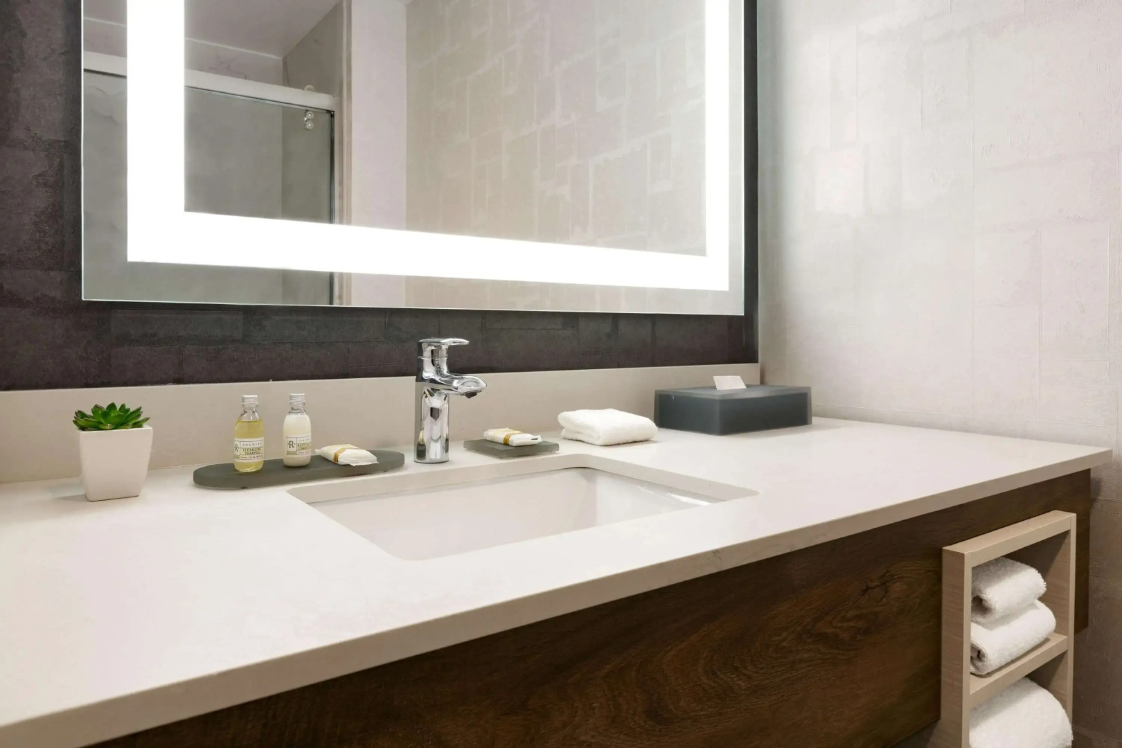 La Quinta Inn & Suites Santa Rosa Sonoma