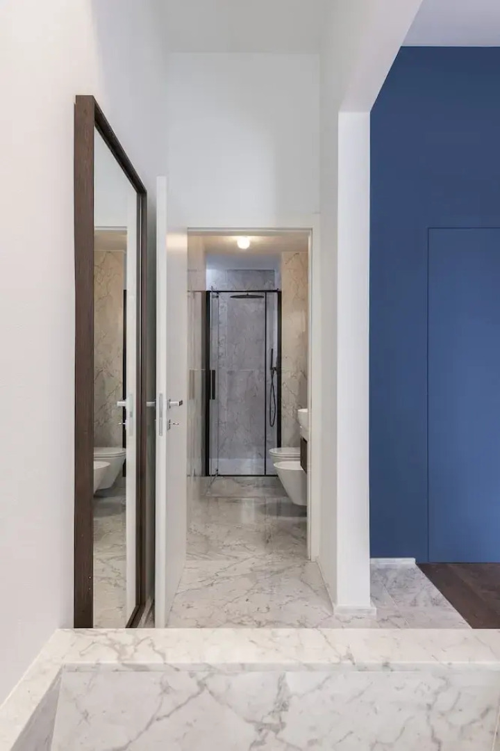 Cavour Deluxe by Mmega