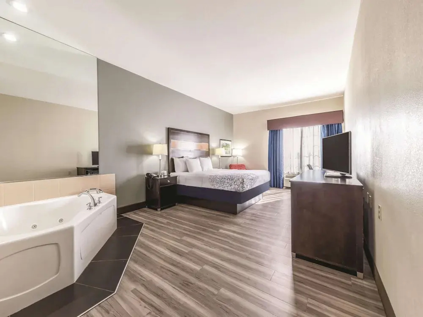 La Quinta Inn & Suites Tulsa - Catoosa