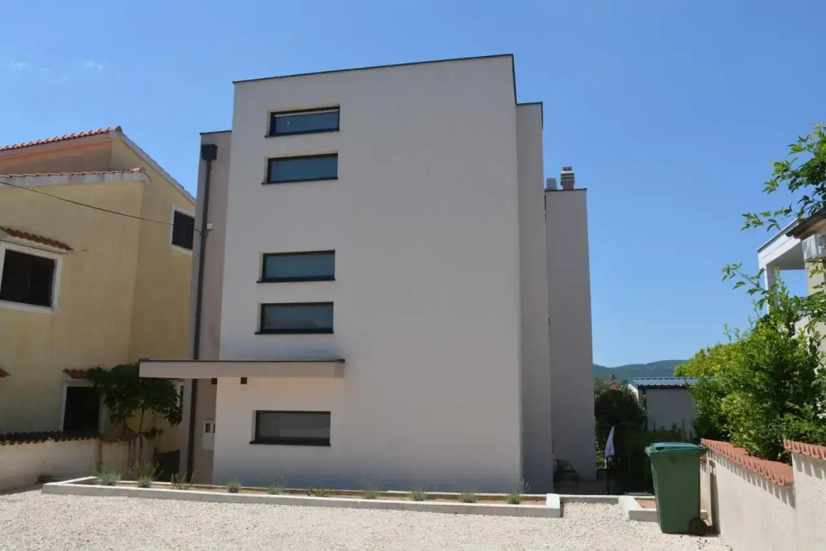 Sole Apartments