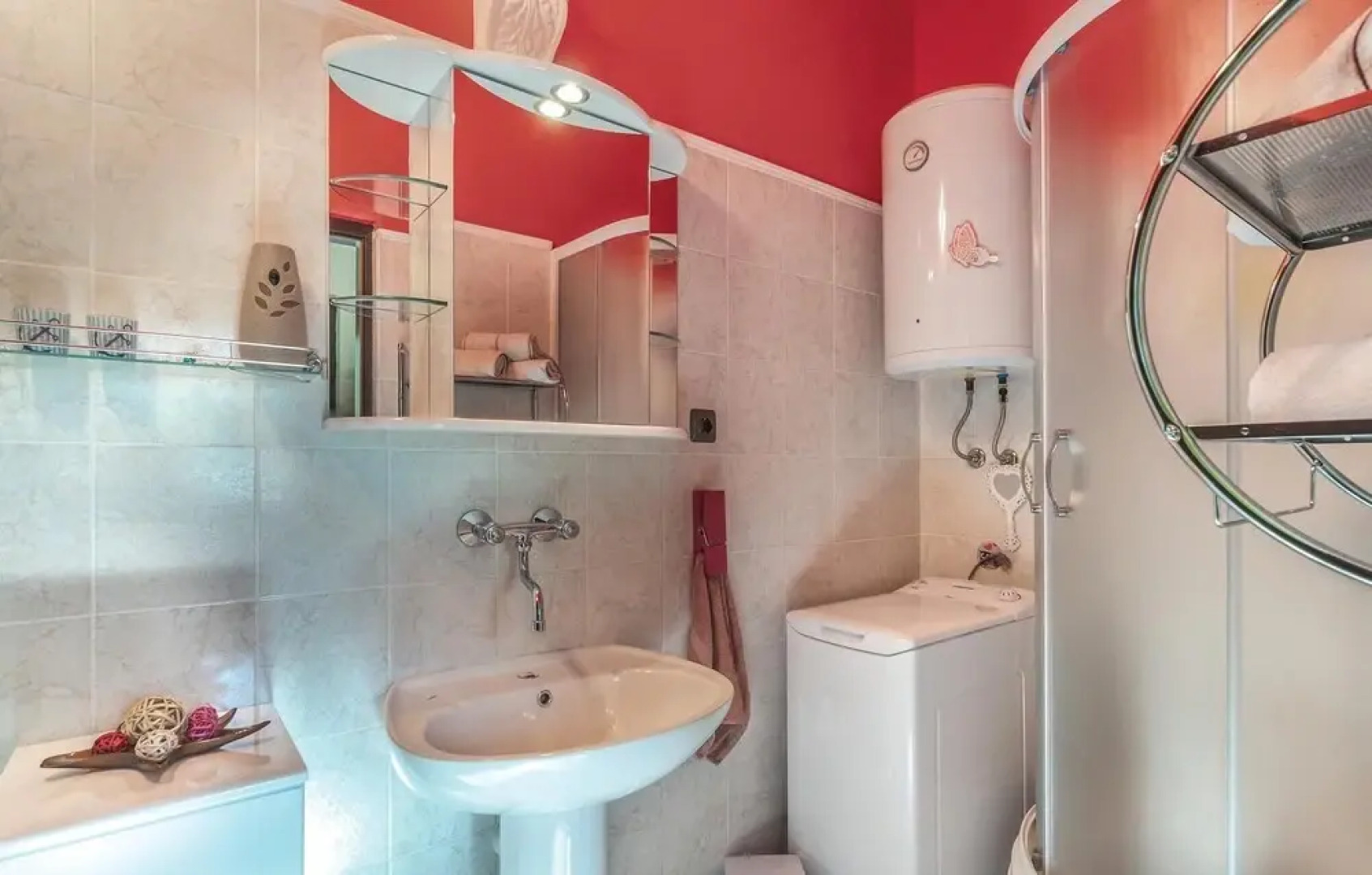 Beautiful Home in Srinjine With Wifi and 3 Bedrooms