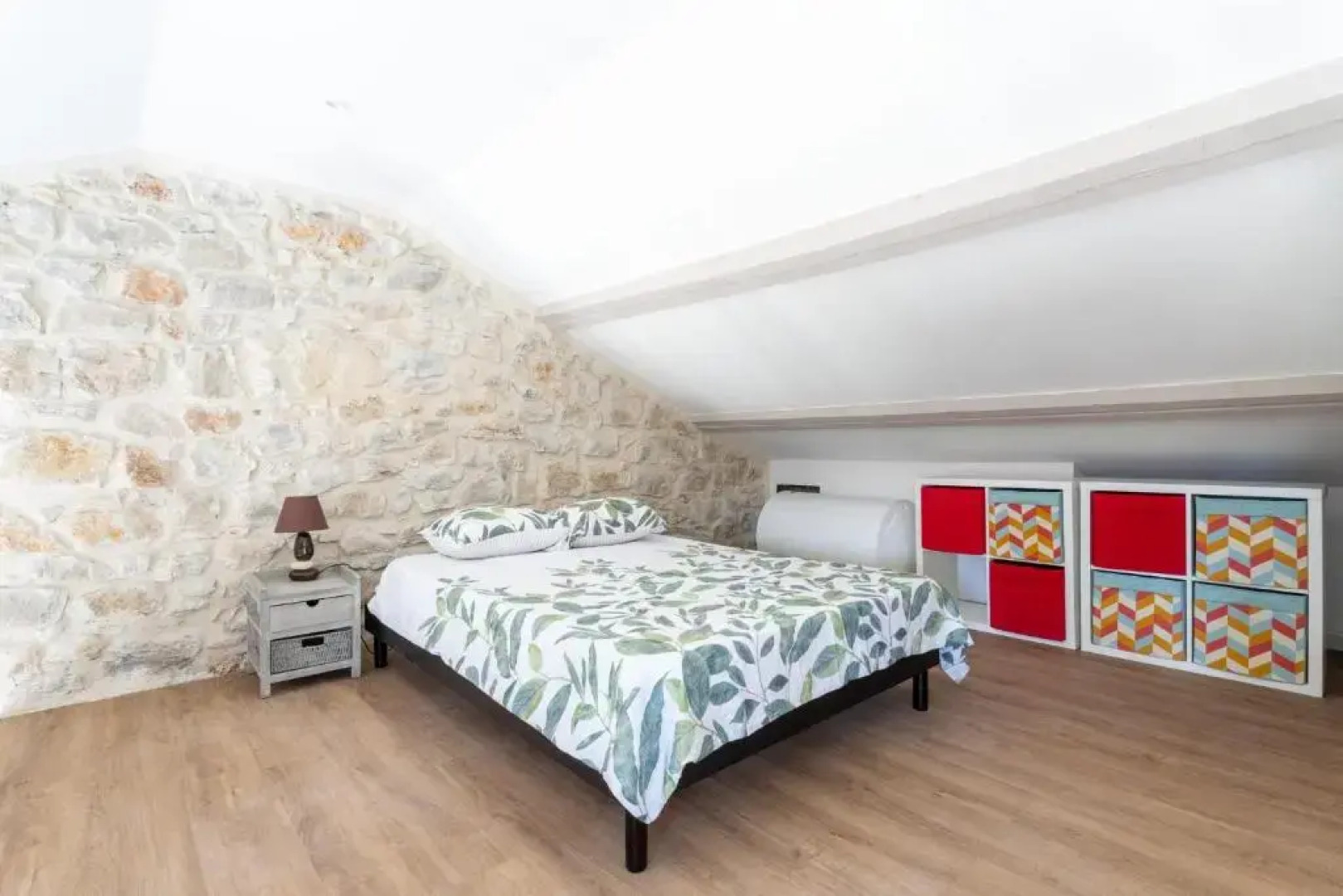 Outstanding AC 2 bedroom with terrace close to beaches - Dodo et Tartine