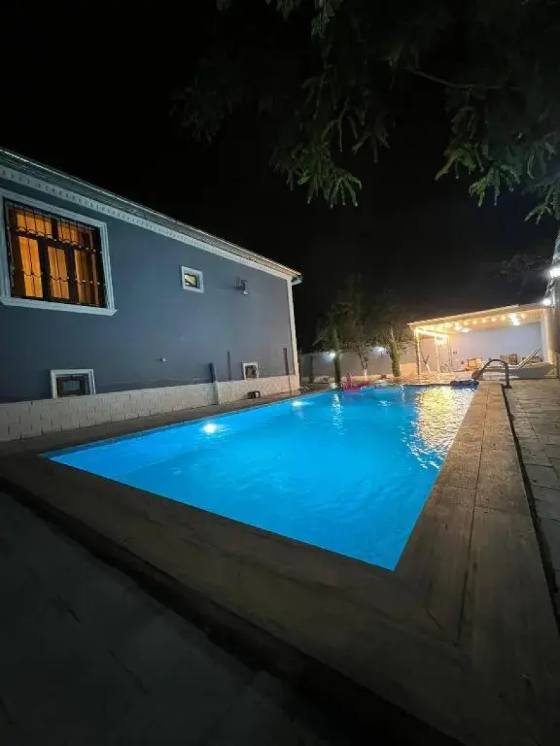 Cozy house 5 mins away from city center.