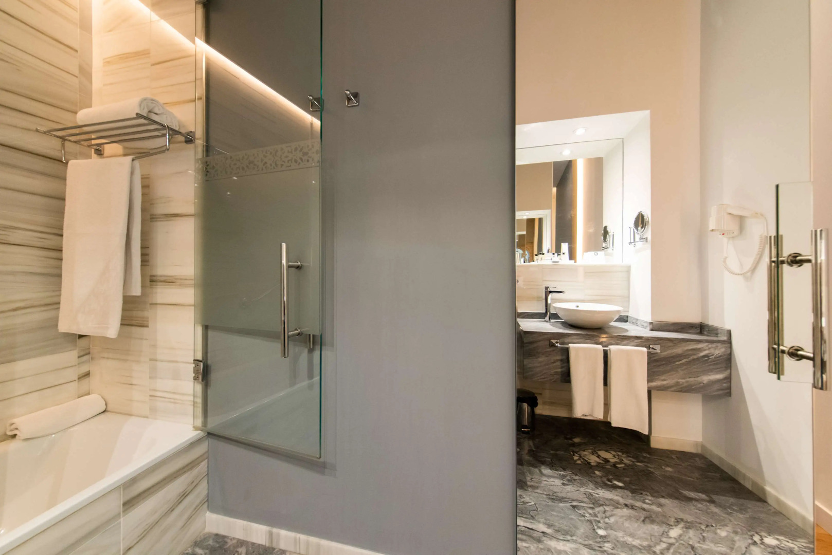 Soho Boutique Capuchinos & Spa