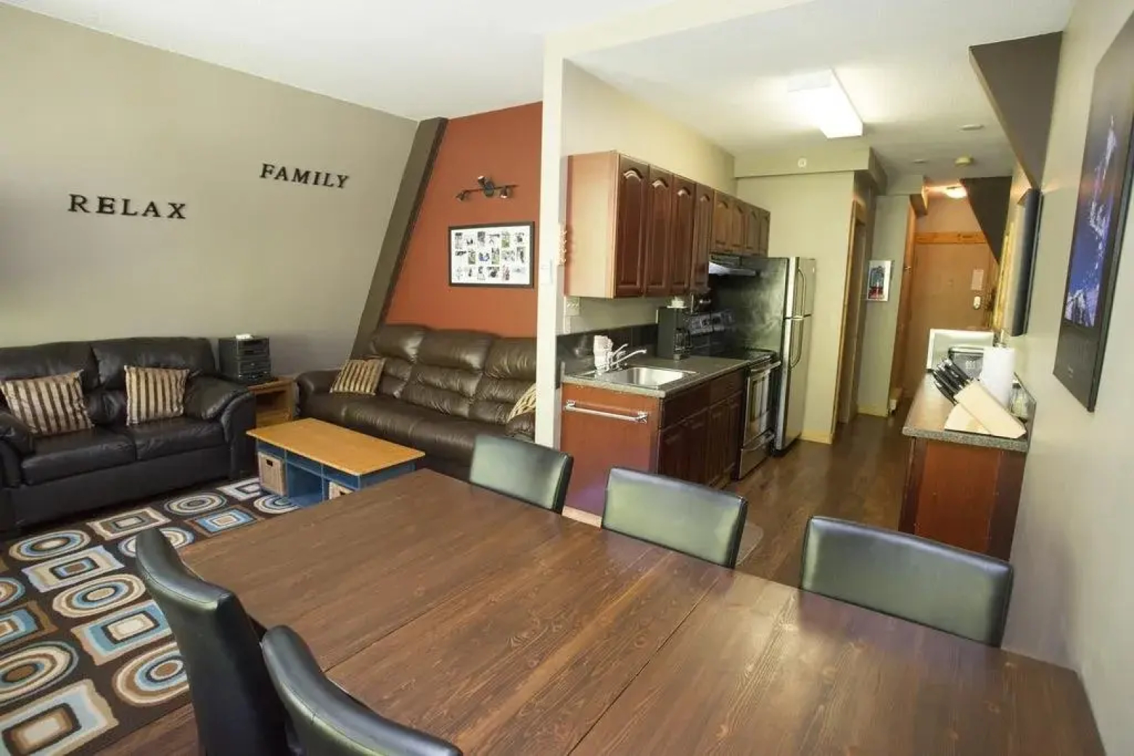 The Pinnacles Suite Hotel