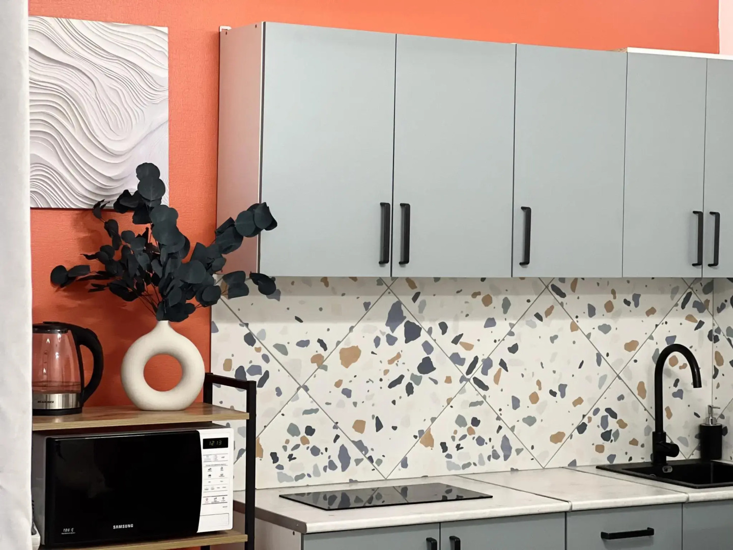 Апартаменты на улице Хрустальногорская