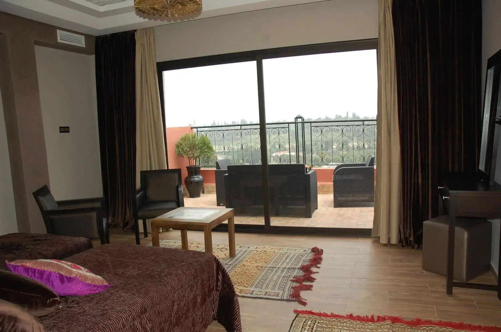 Collier De La Colombe