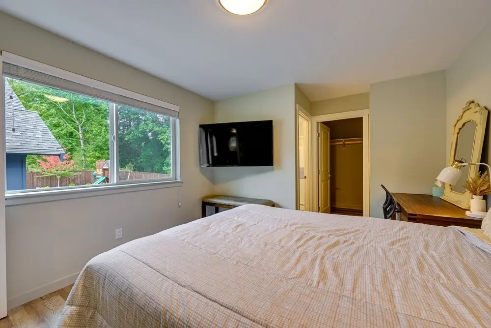Modern Seatac Gem w/ Fireplace & Smart Tvs!