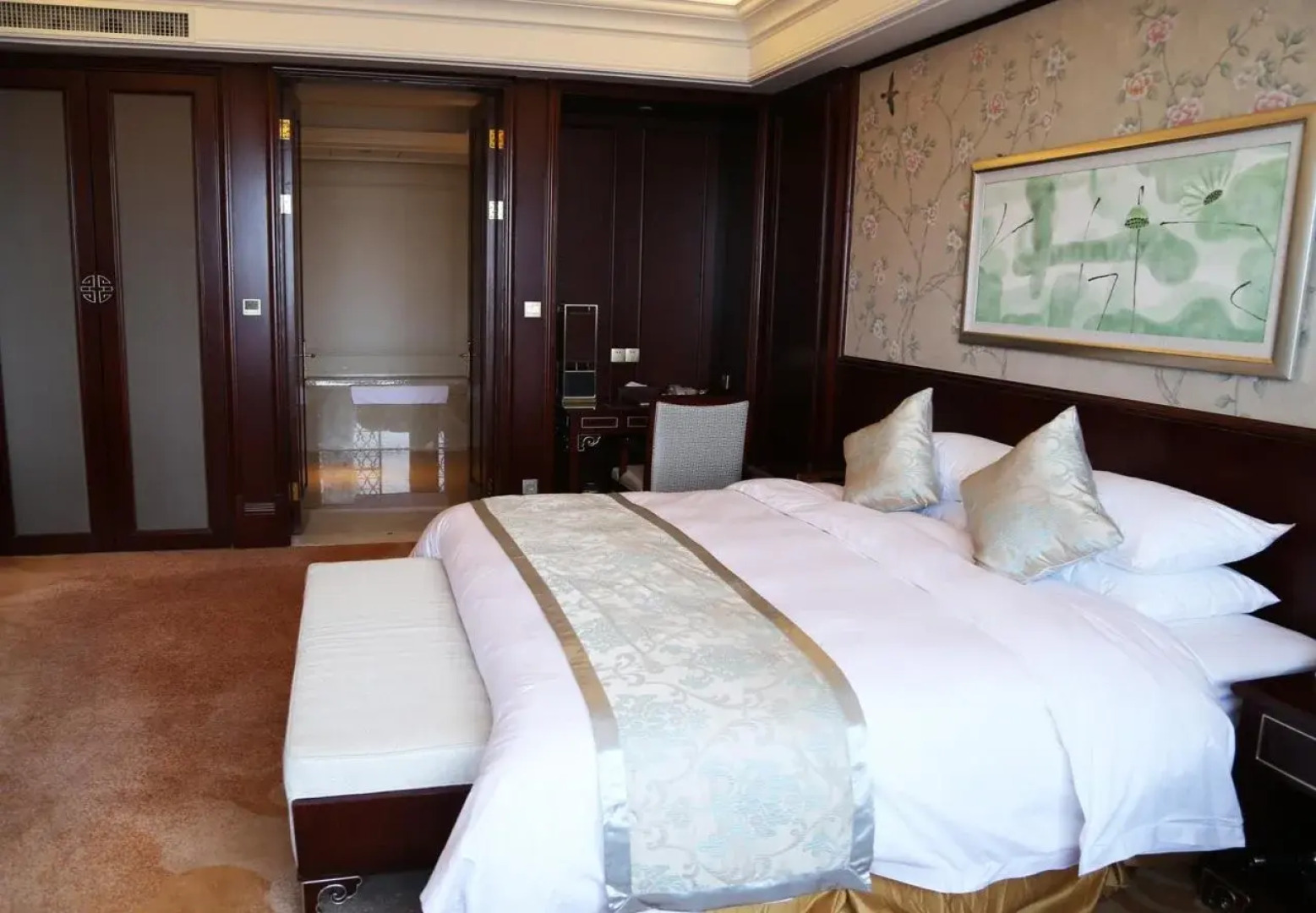 Canal Jinling Grand Hotel At Suqian