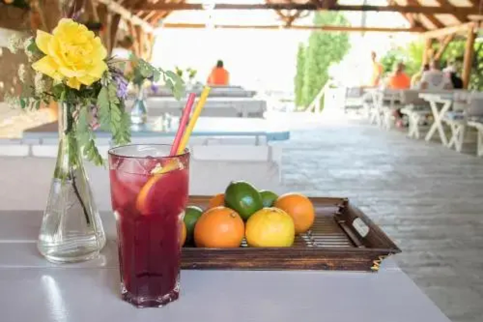 Fészek -Étel és Hotel-