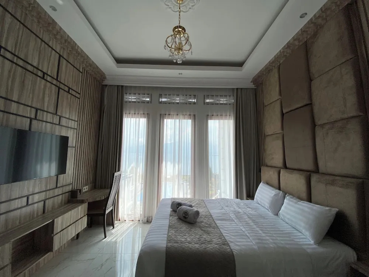 Toba Retreat Mansion And Villas