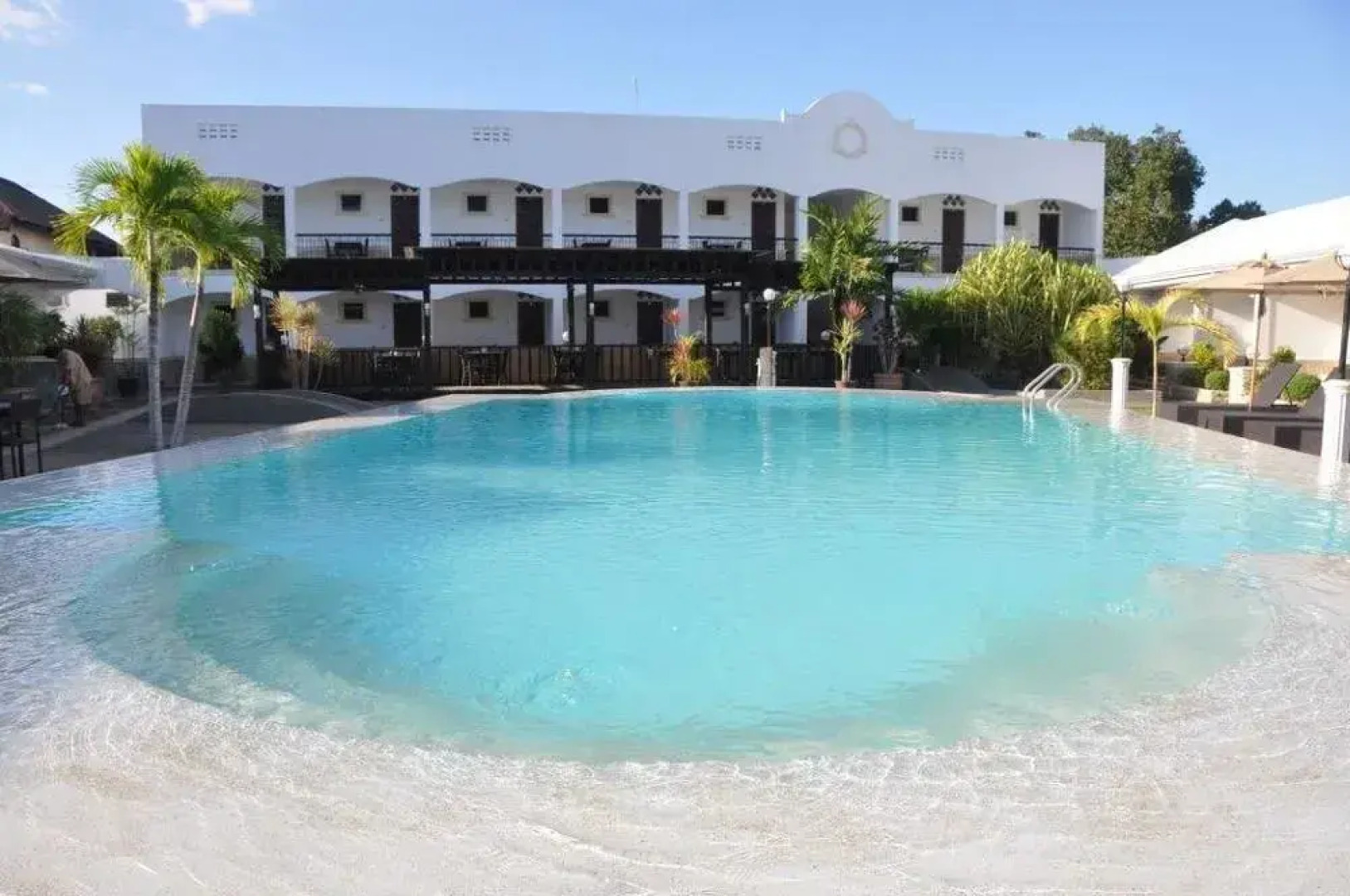 West Wing Resort Hotel