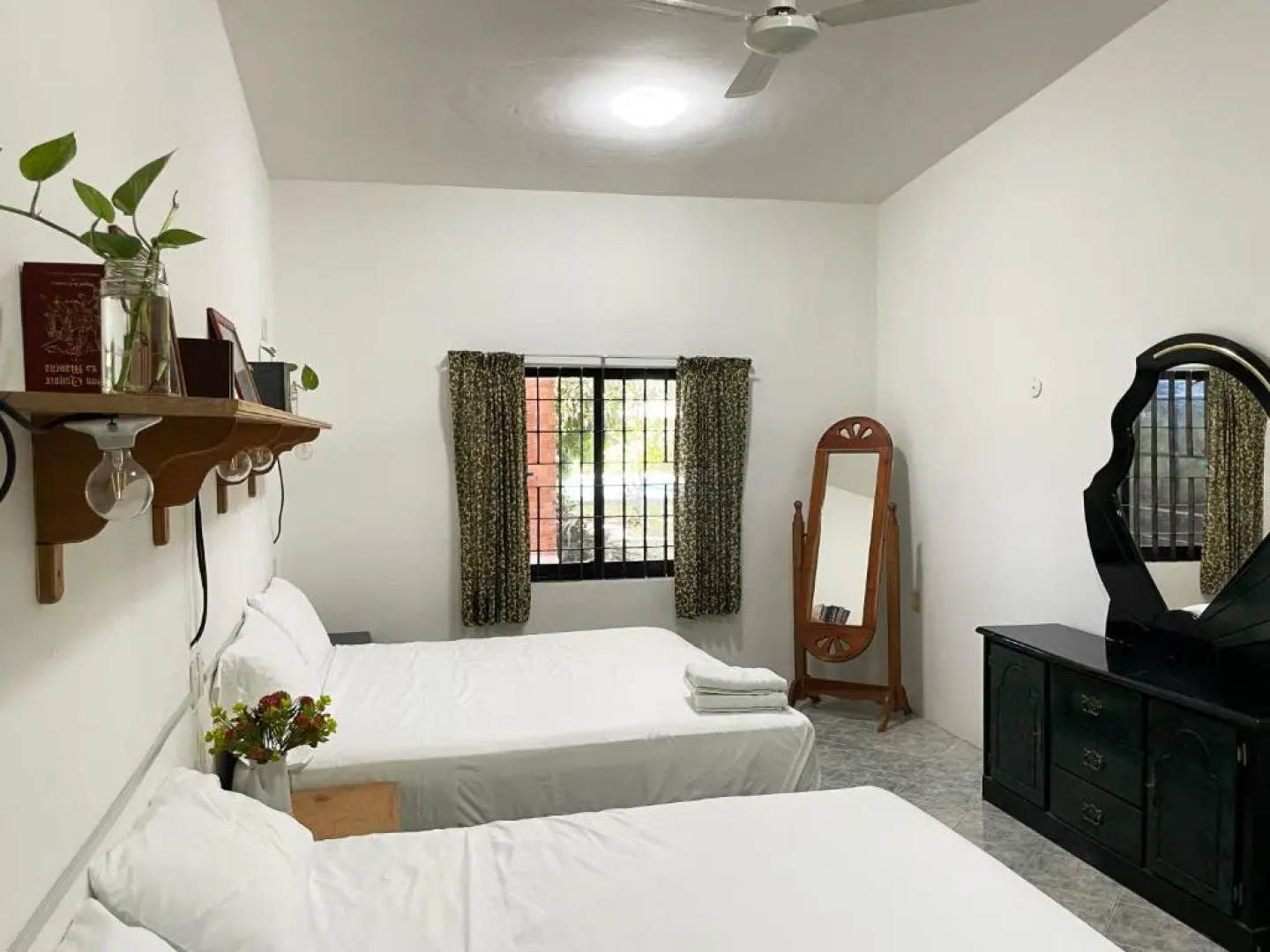 Cuevita + Nido /Piscina & Jardín compartido