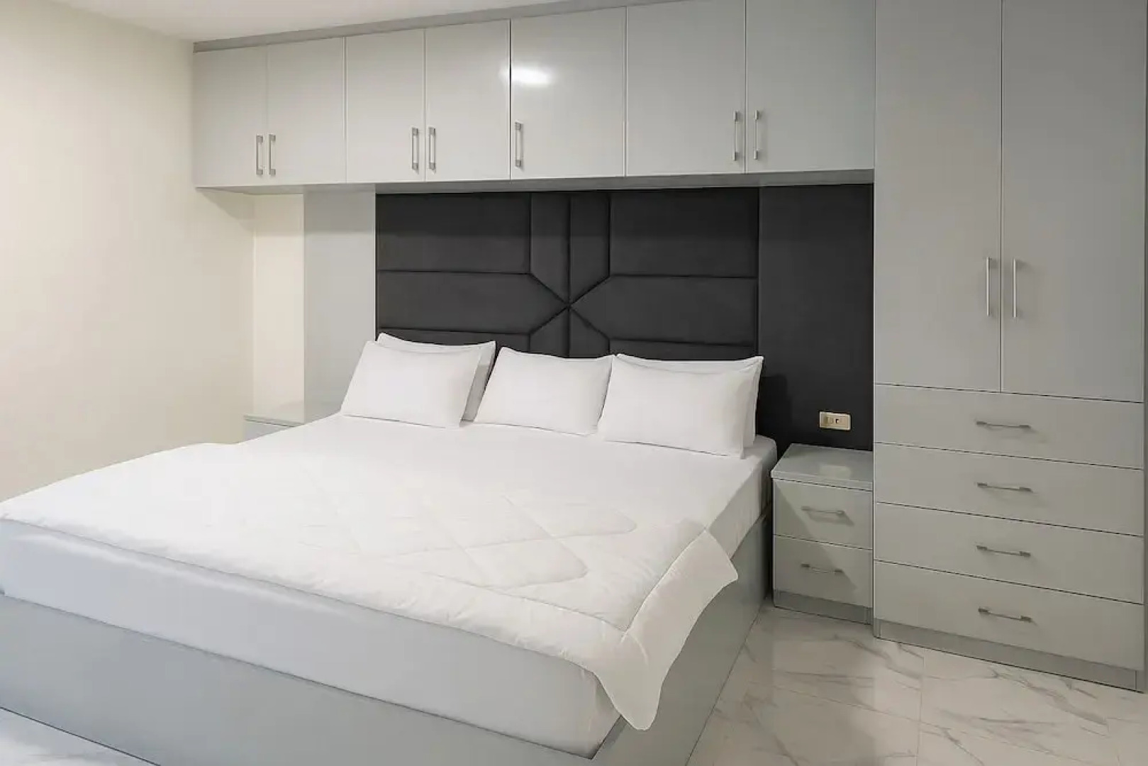 Life is Better by the Sea Porto Said