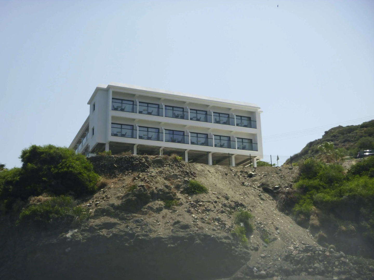 E.J. Pyrgos Bay Hotel