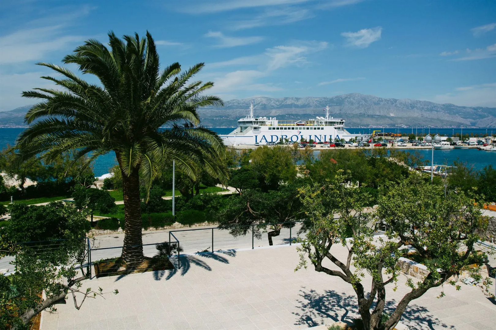 Hotel Osam