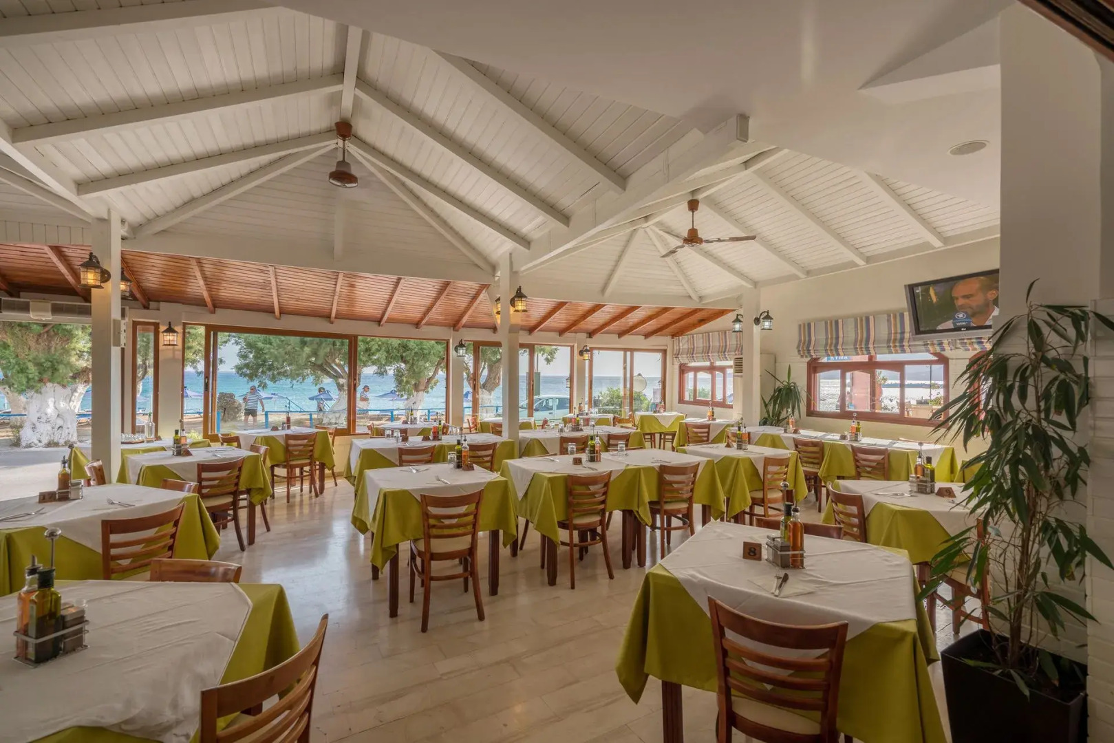 Alianthos Beach Hotel