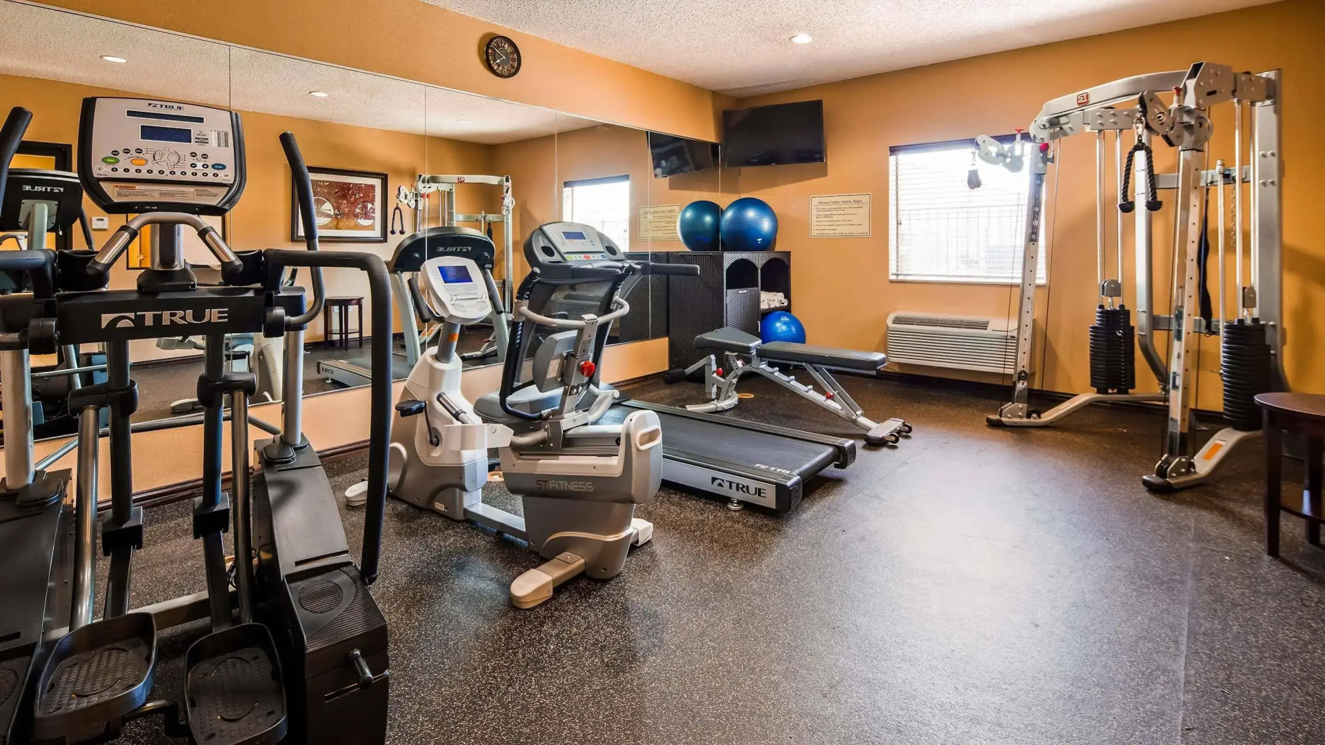 Best Western Plus University Inn & Suites