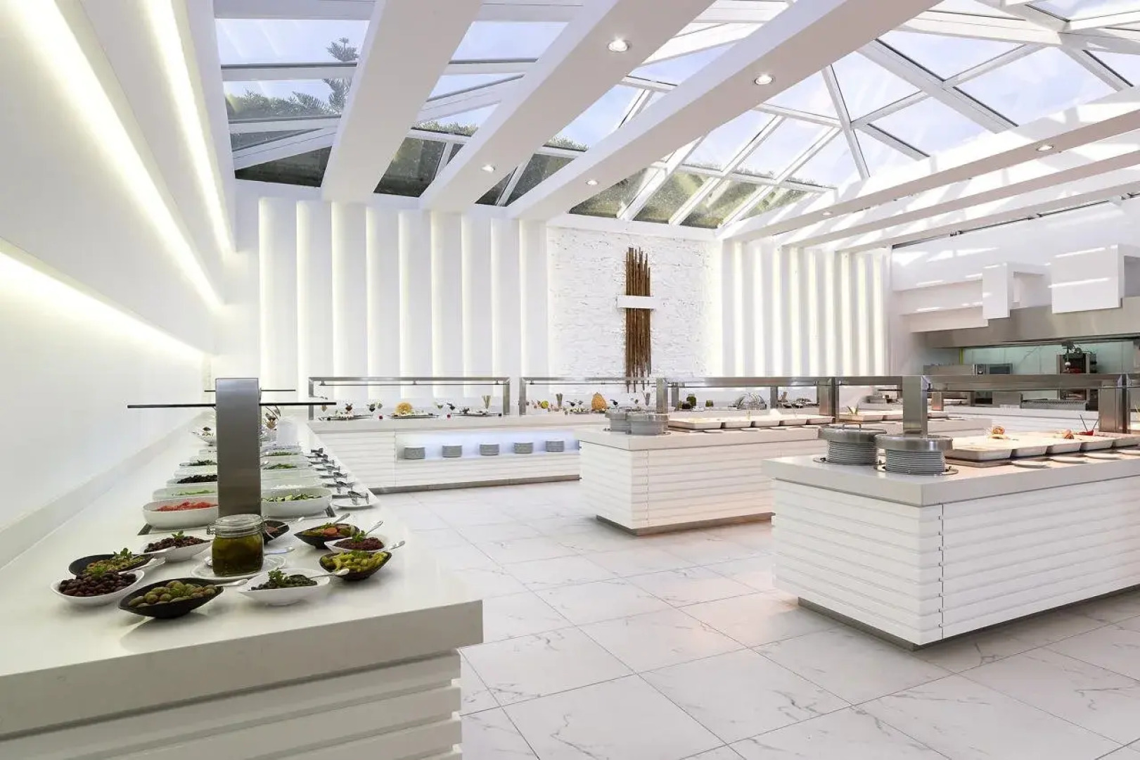 Dimitra Beach Hotel & Suites