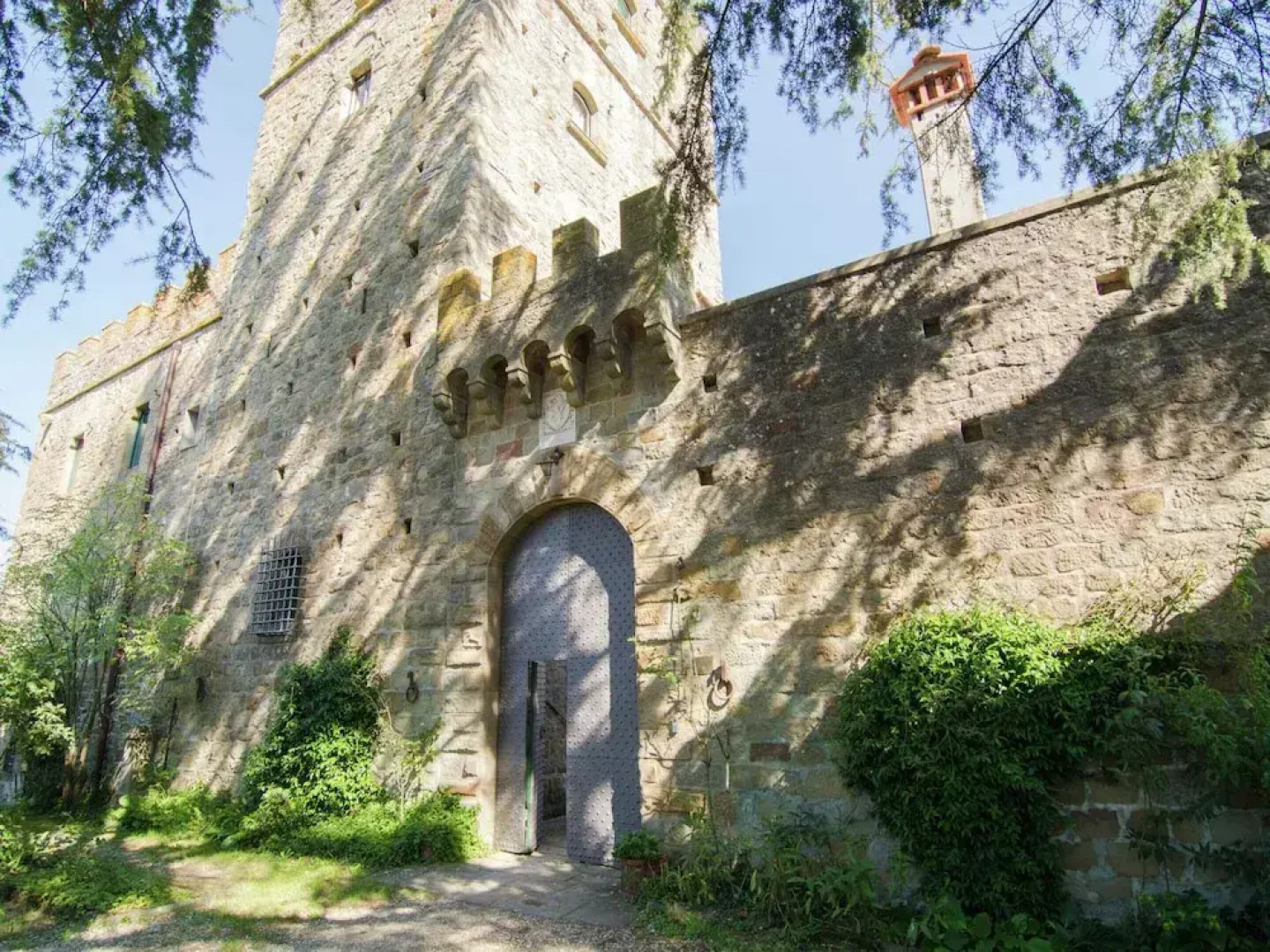 Scenic Stay Near Florence