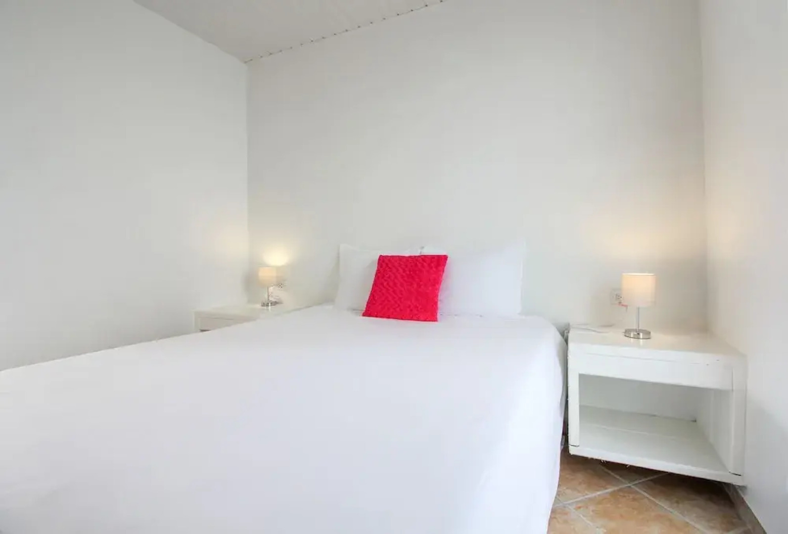 Palazzio Apartments & Studios