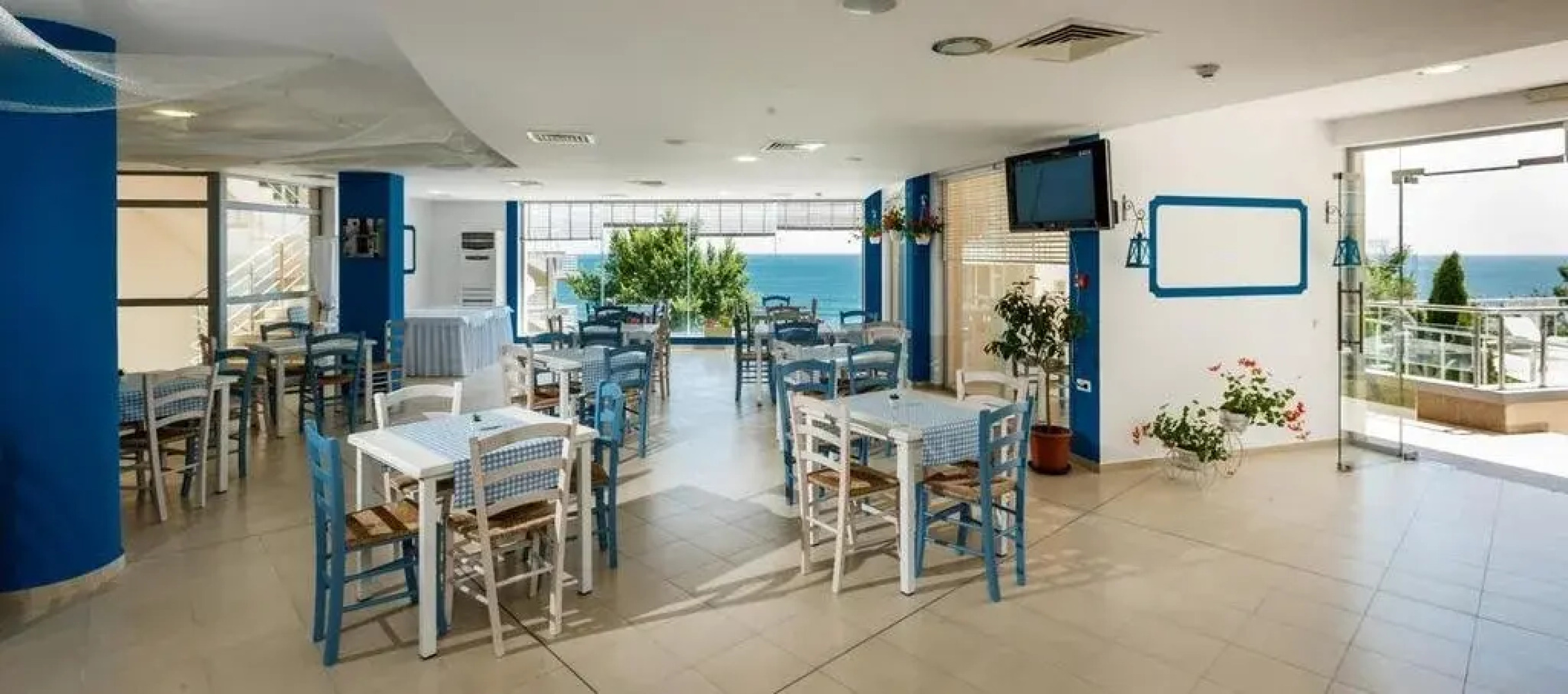 Silver Beach Apart Complex